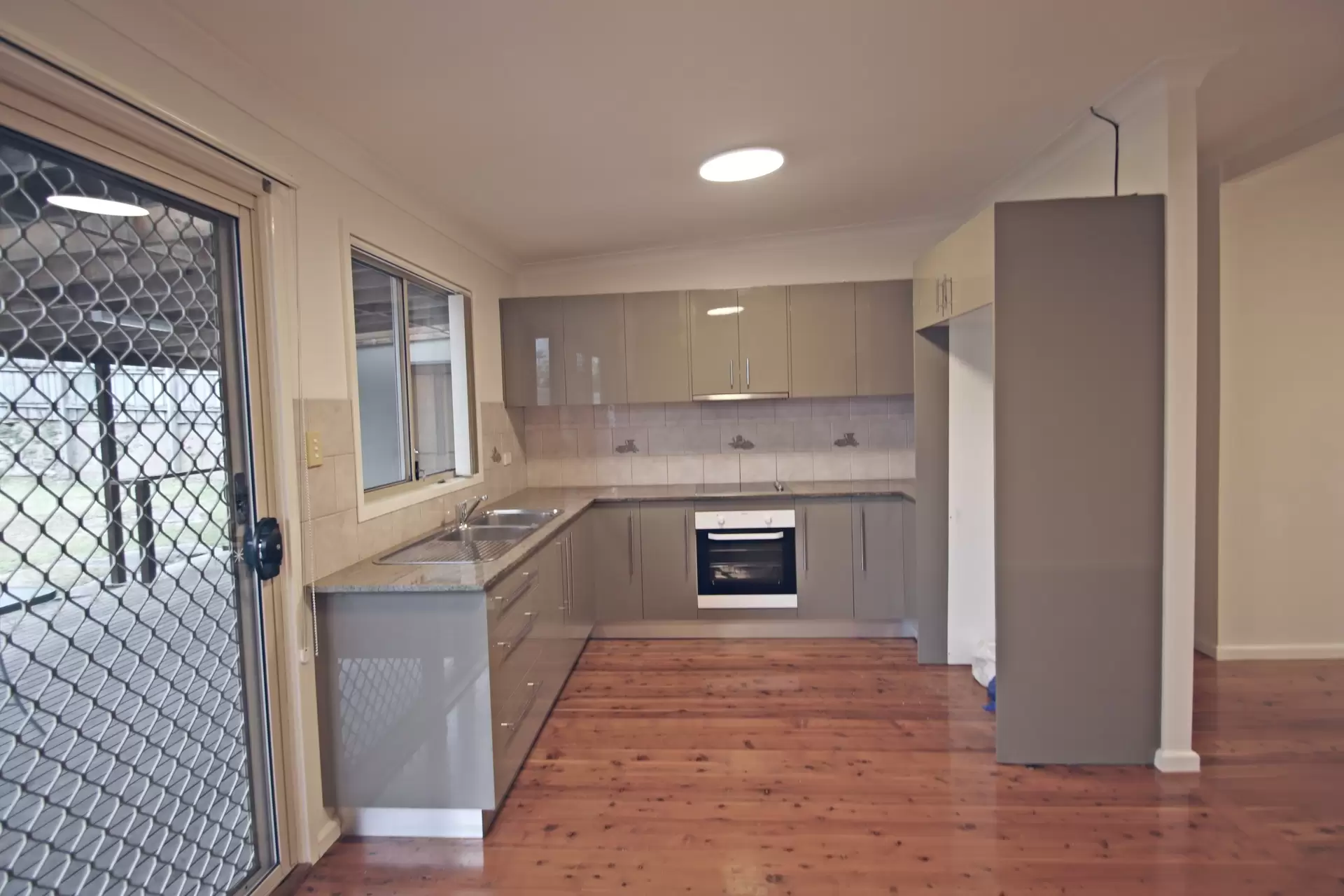 27 Earnshaw Street, Gladesville Leased by Cassidy Real Estate - image 1