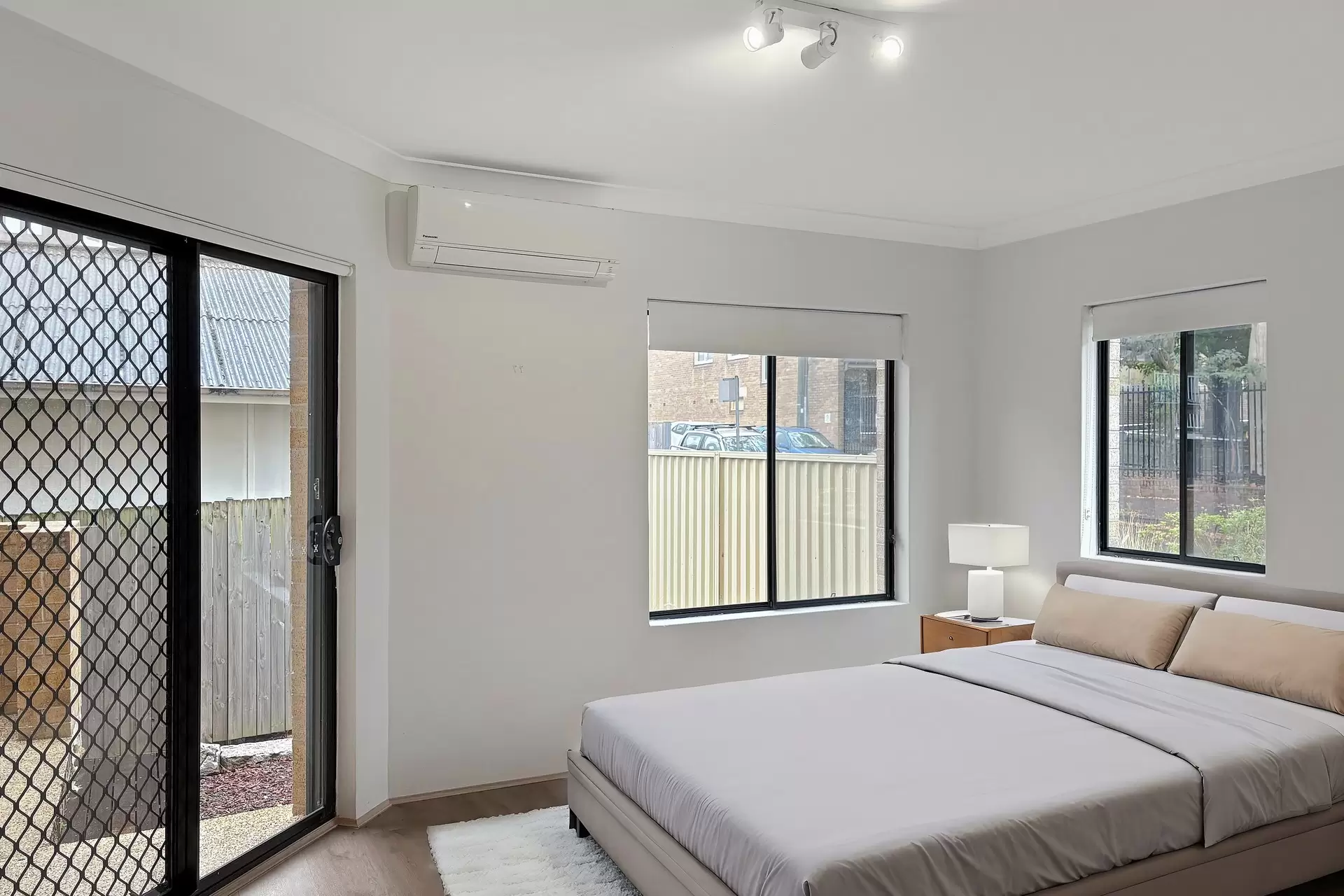 4/1-3 Linsley Street, Gladesville Leased by Cassidy Real Estate - image 1