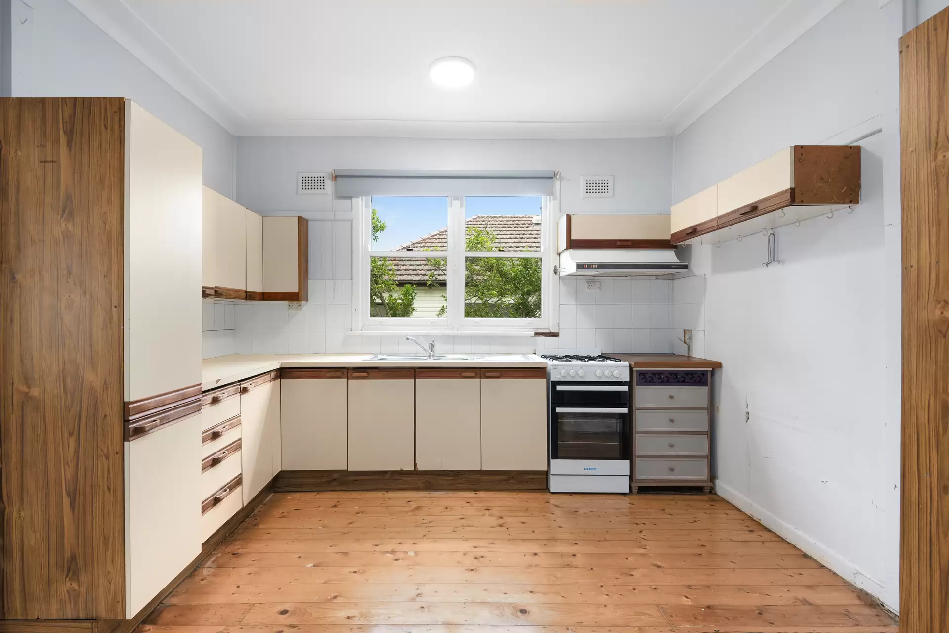 20 Frances Road, Putney Sold by Cassidy Real Estate - image 1
