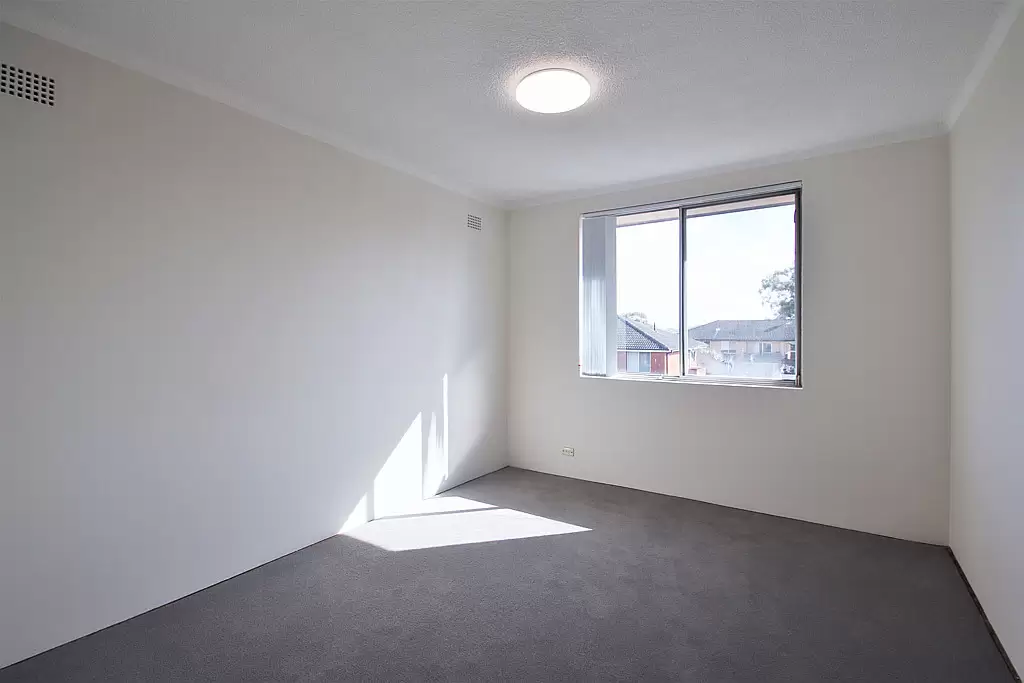 14/16 Linsley Street, Gladesville Leased by Cassidy Real Estate - image 1