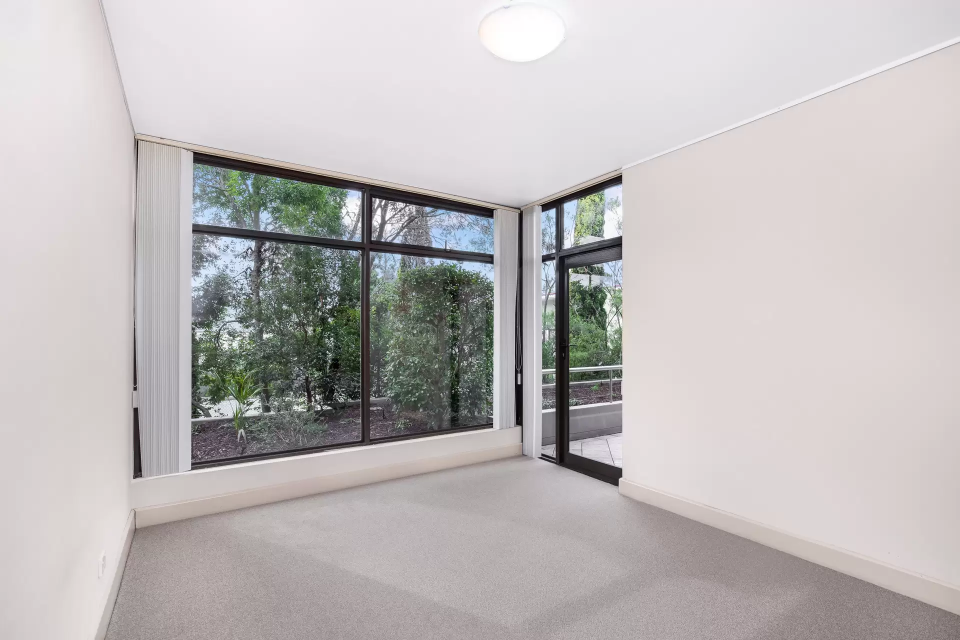 3/90 Champion Road, Tennyson Point Leased by Cassidy Real Estate - image 1