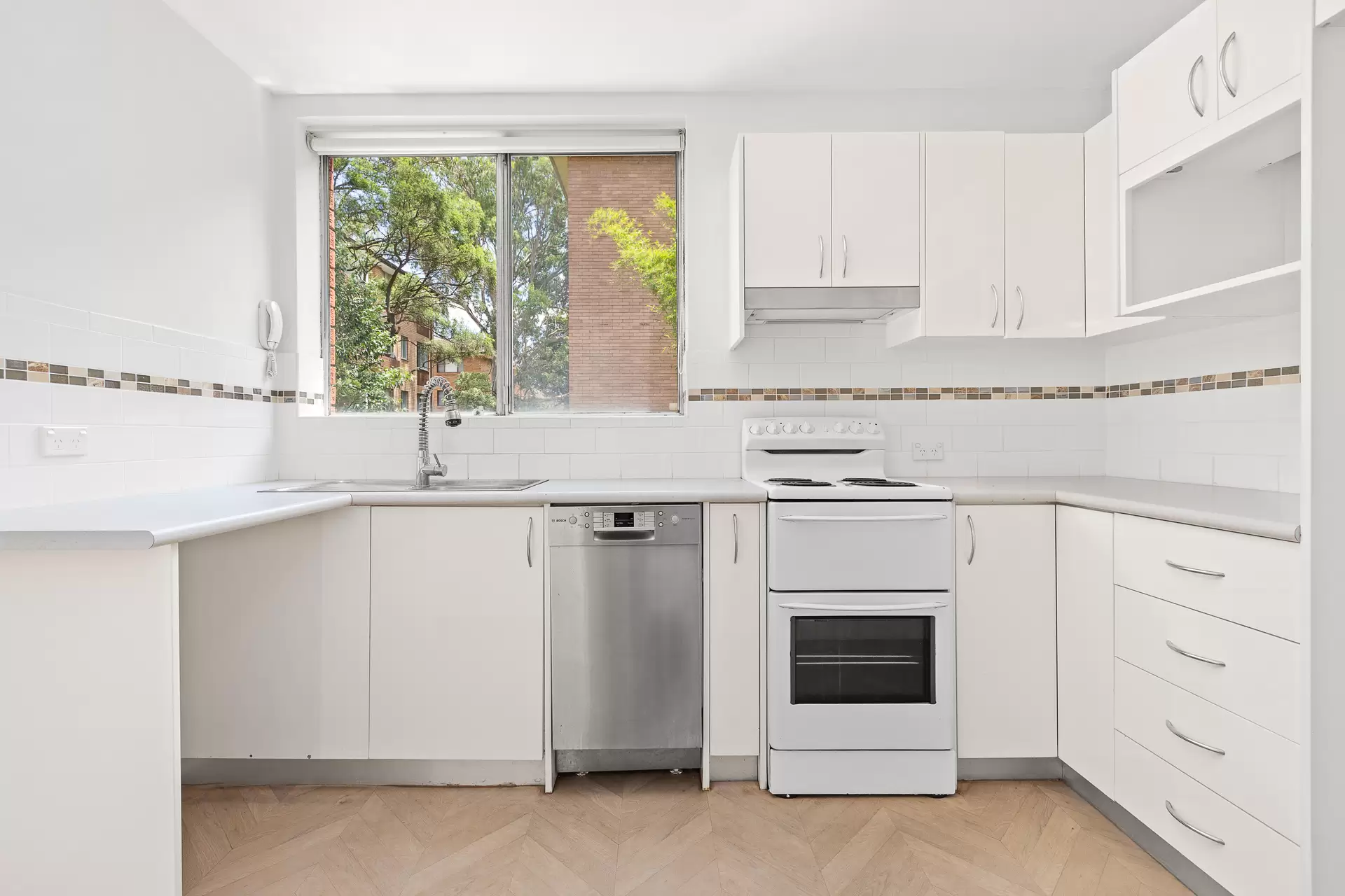 3/15 Linsley Street, Gladesville Sold by Cassidy Real Estate - image 1