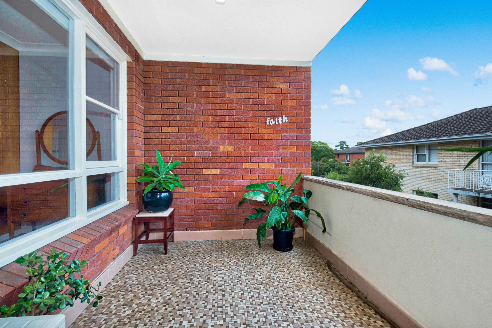5/10 Pittwater Road, Gladesville Sold by Cassidy Real Estate - image 1