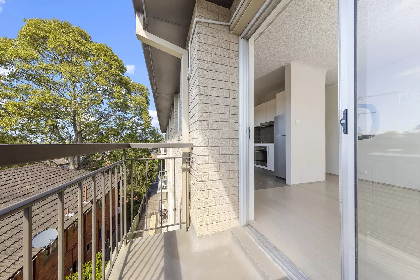 12/92 Station Street, West Ryde Leased by Cassidy Real Estate - image 1