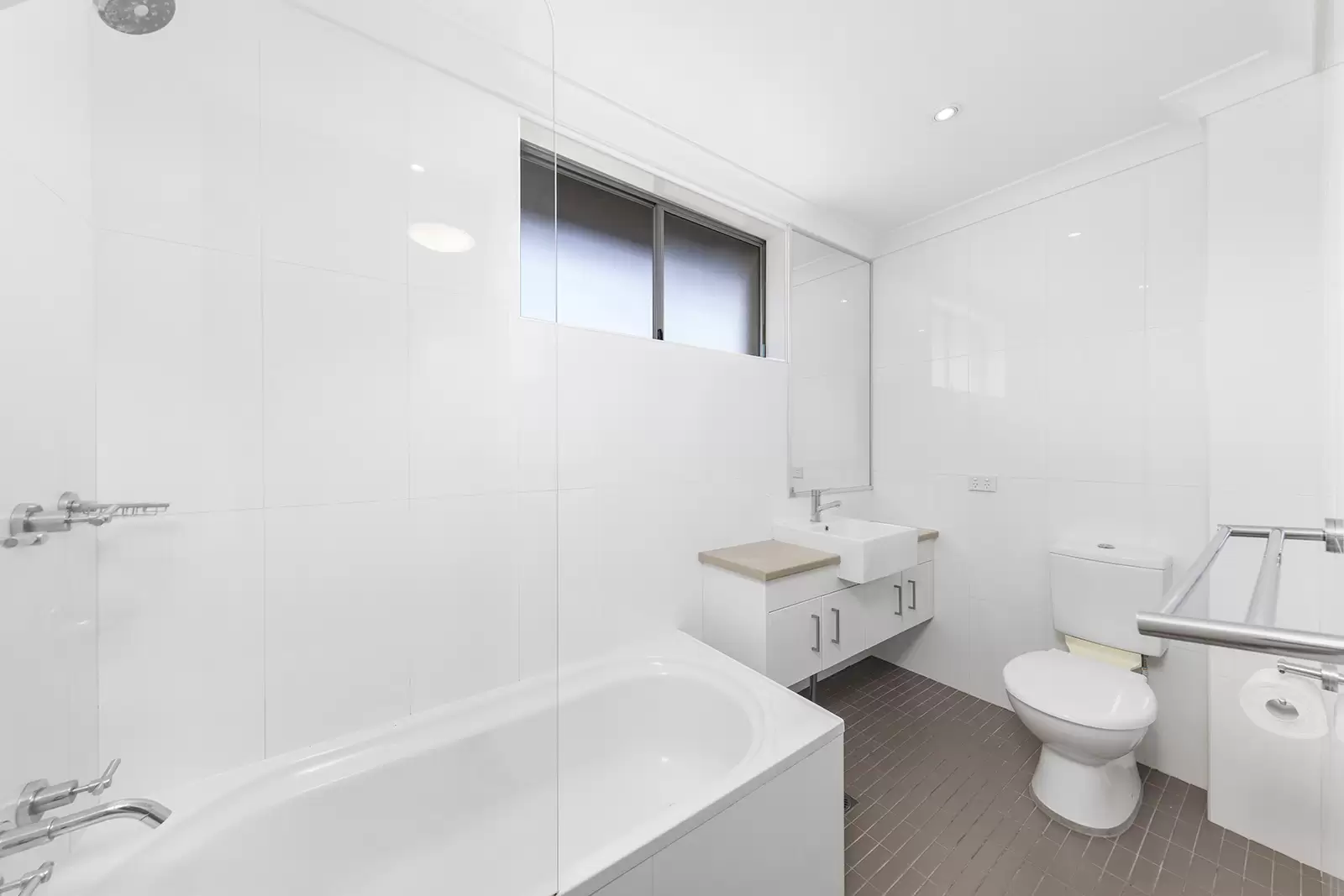 12/92 Station Street, West Ryde Leased by Cassidy Real Estate - image 1