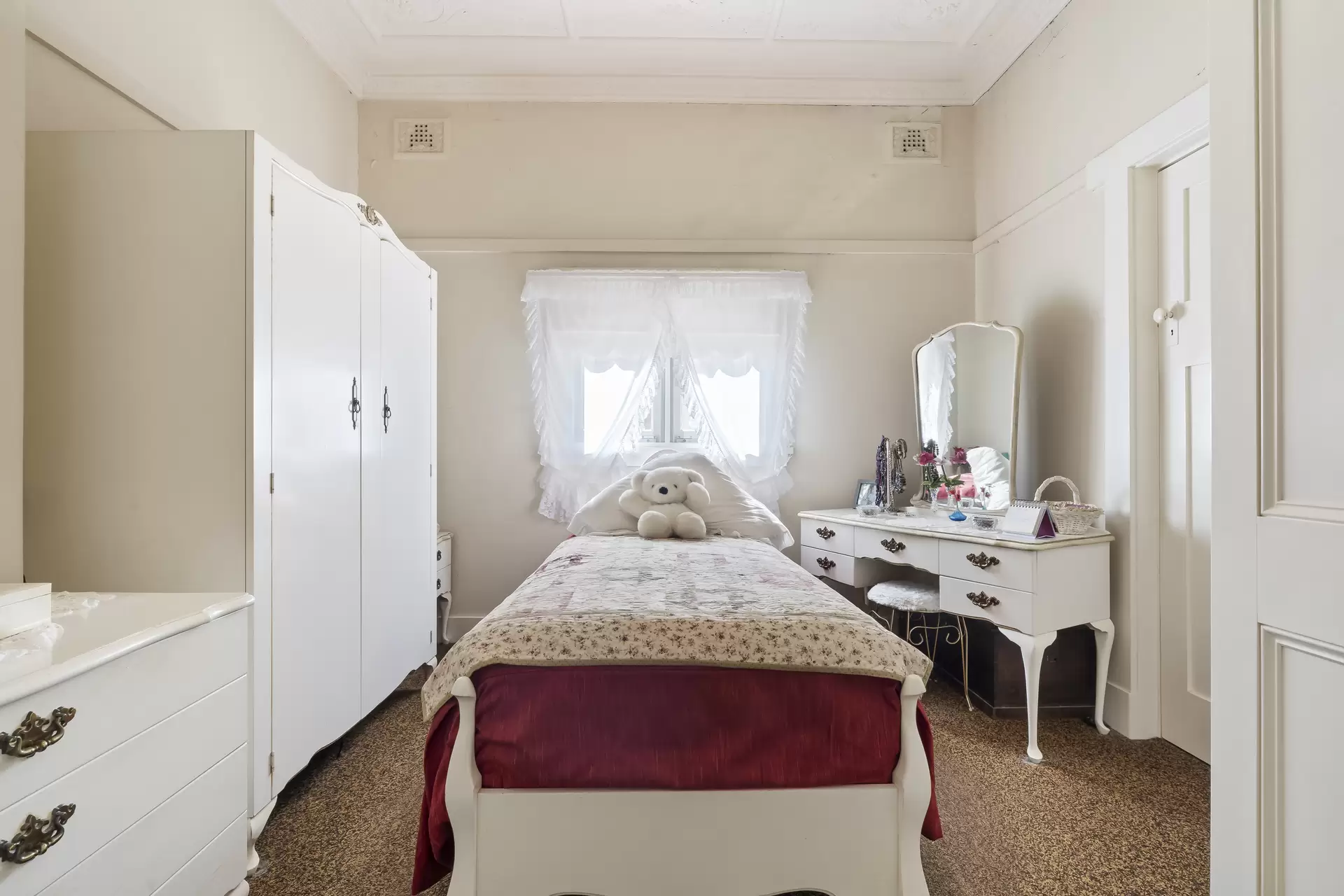 34 Chelmsford Avenue, Epping Sold by Cassidy Real Estate - image 1