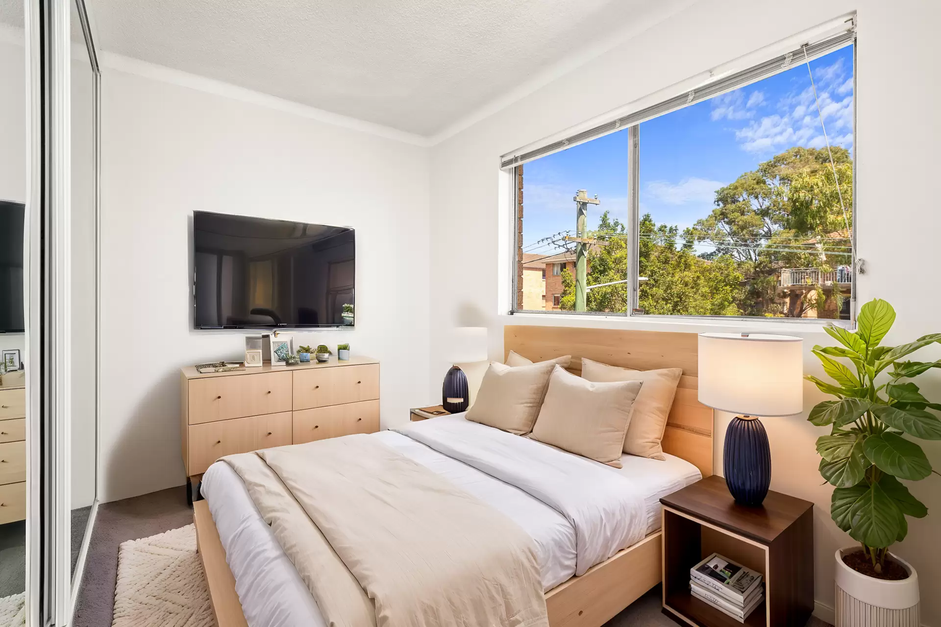 10/18 Ross Street, Gladesville Sold by Cassidy Real Estate - image 1