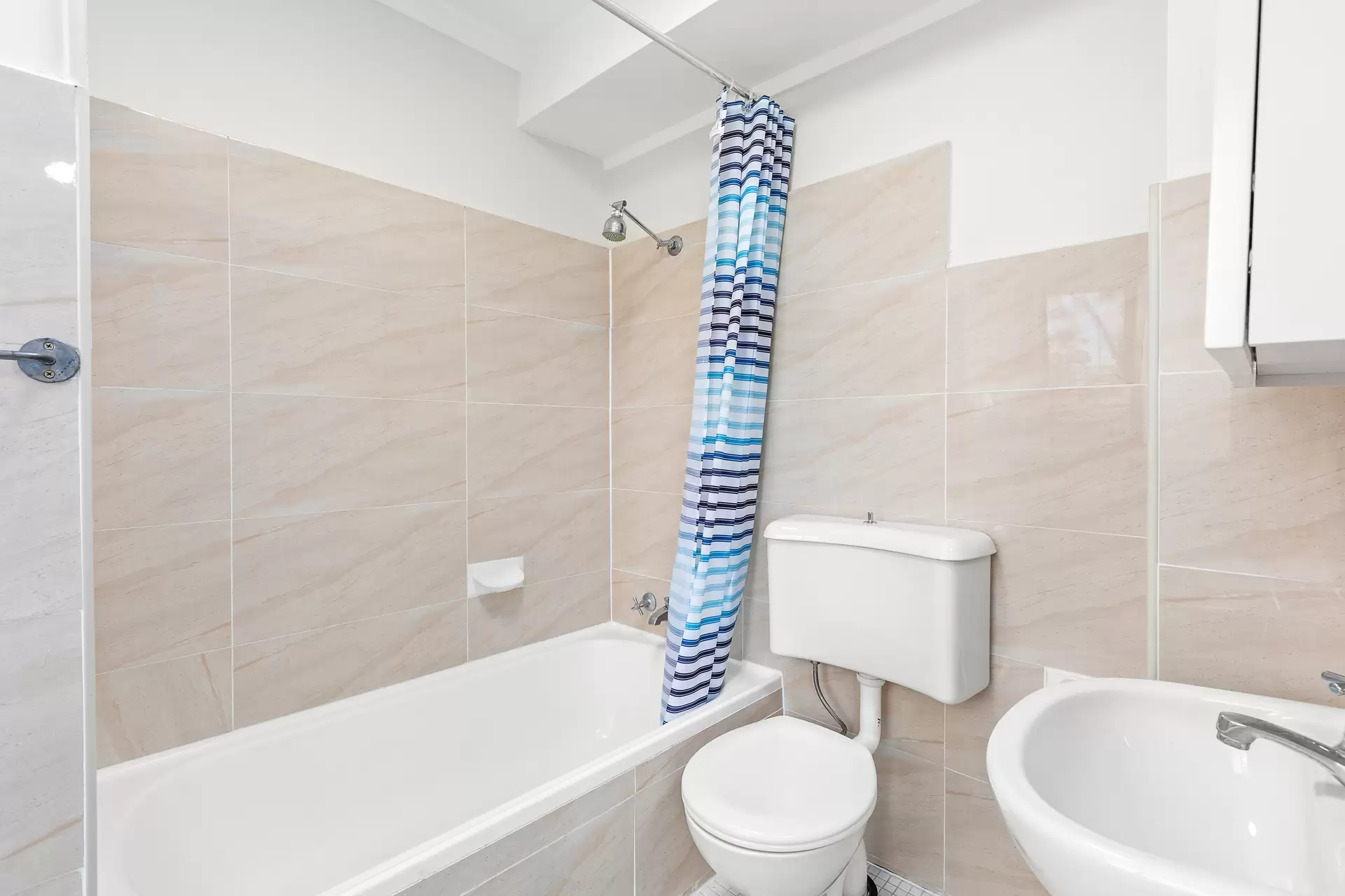 10/18 Ross Street, Gladesville Sold by Cassidy Real Estate - image 1