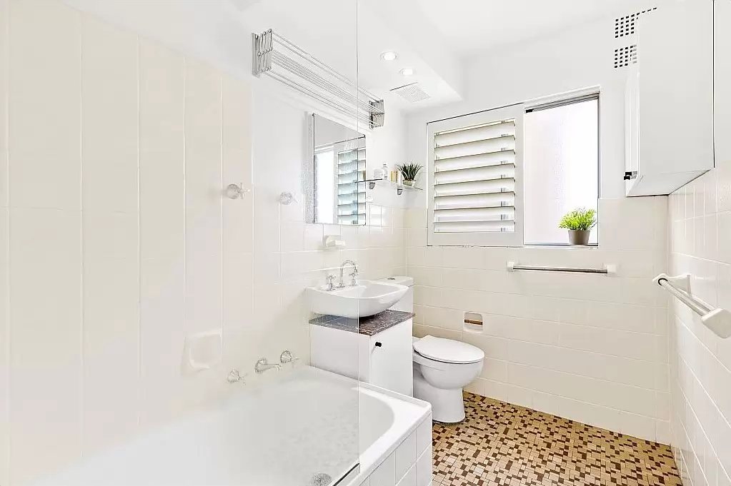 1/6 Punt Road, Gladesville Leased by Cassidy Real Estate - image 1