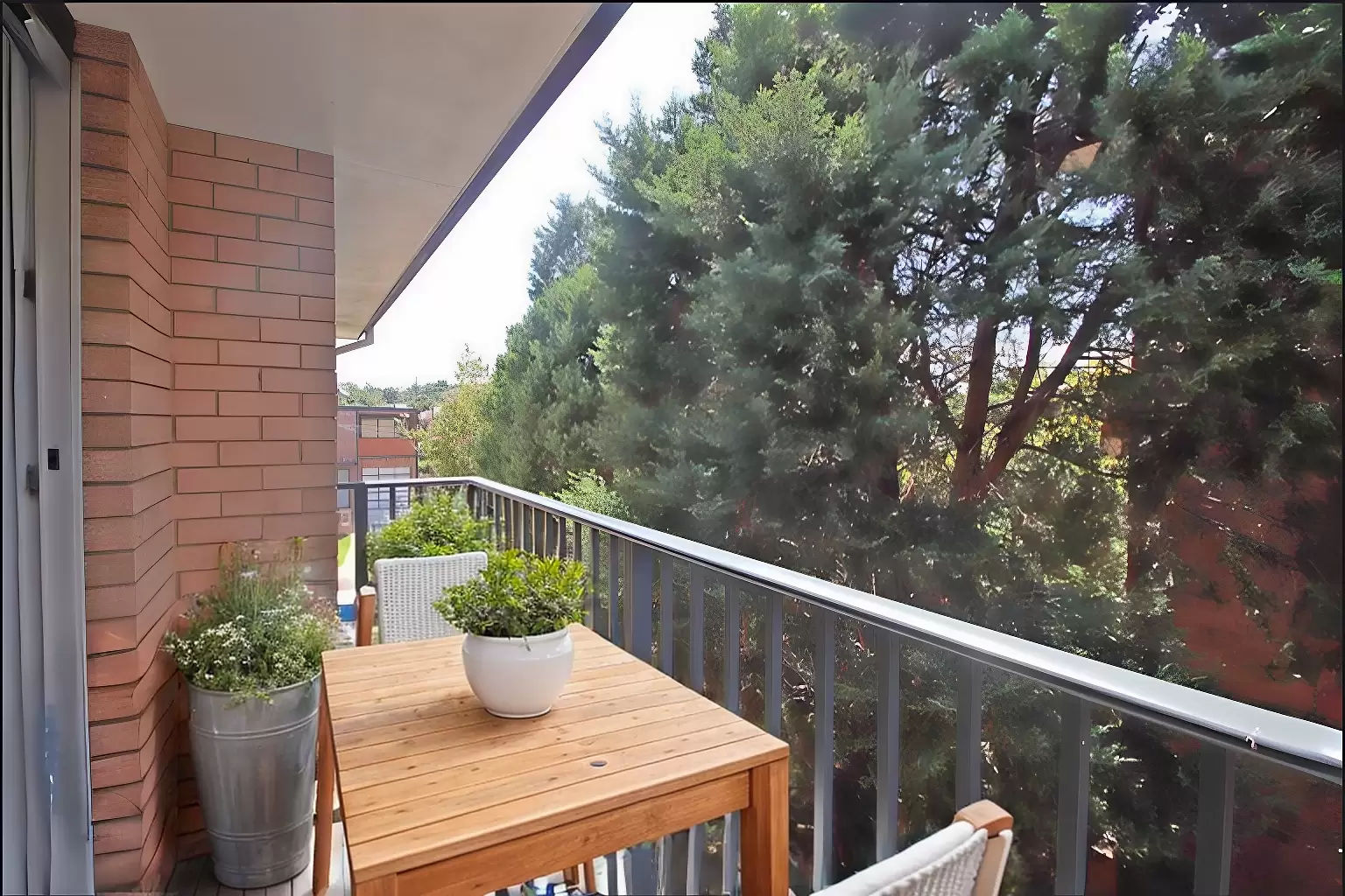8/19 William Street, North Parramatta Leased by Cassidy Real Estate - image 1