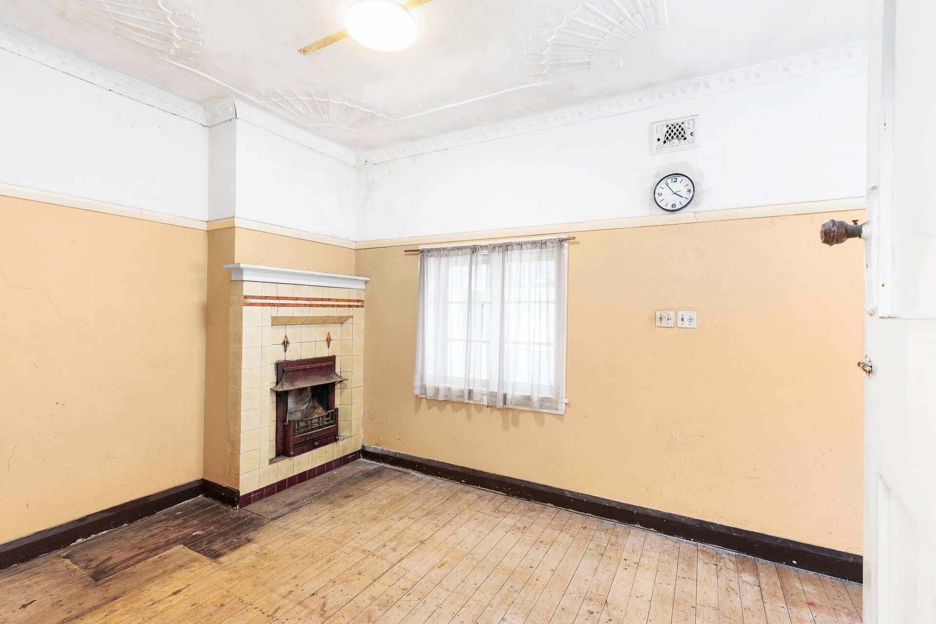 79 Centennial Avenue, Lane Cove West Sold by Cassidy Real Estate - image 1
