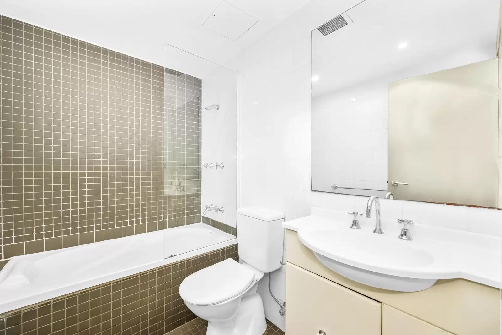 19/22-24 Herbert Street, West Ryde Leased by Cassidy Real Estate - image 1