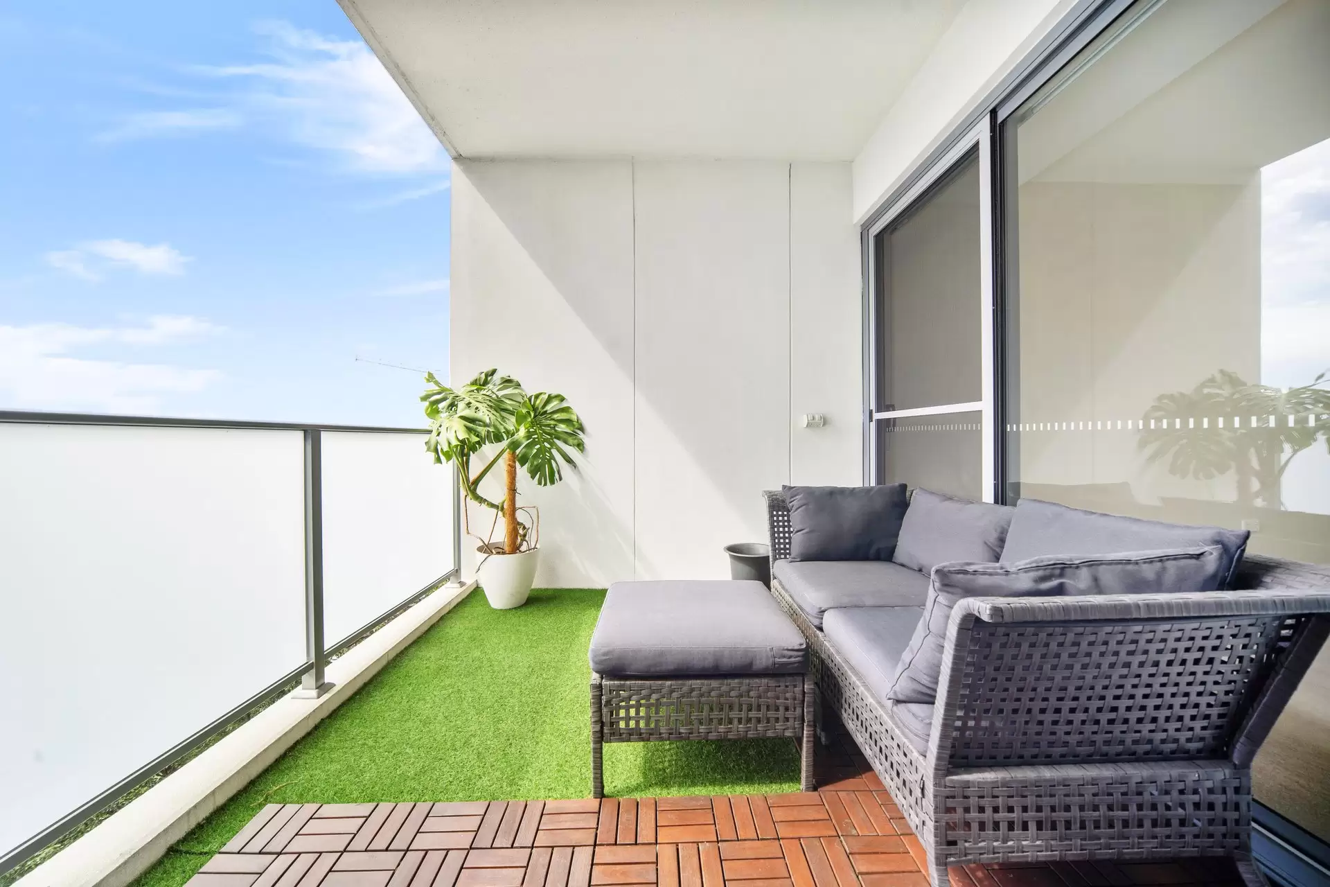 401/428 Victoria Road, Gladesville Leased by Cassidy Real Estate - image 1