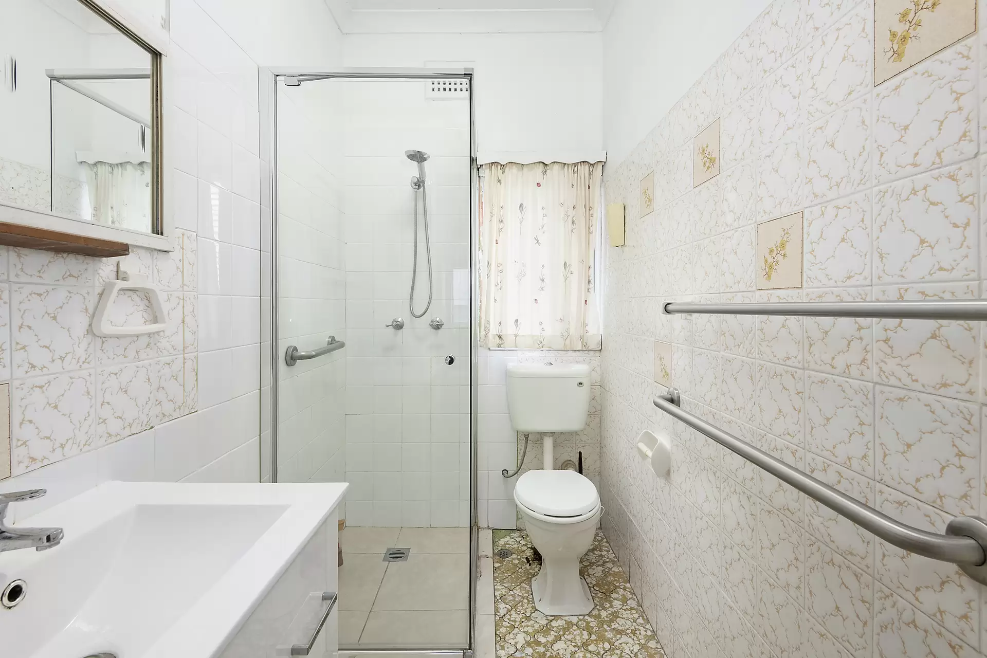 28 Mitchell Street, Putney Sold by Cassidy Real Estate - image 1