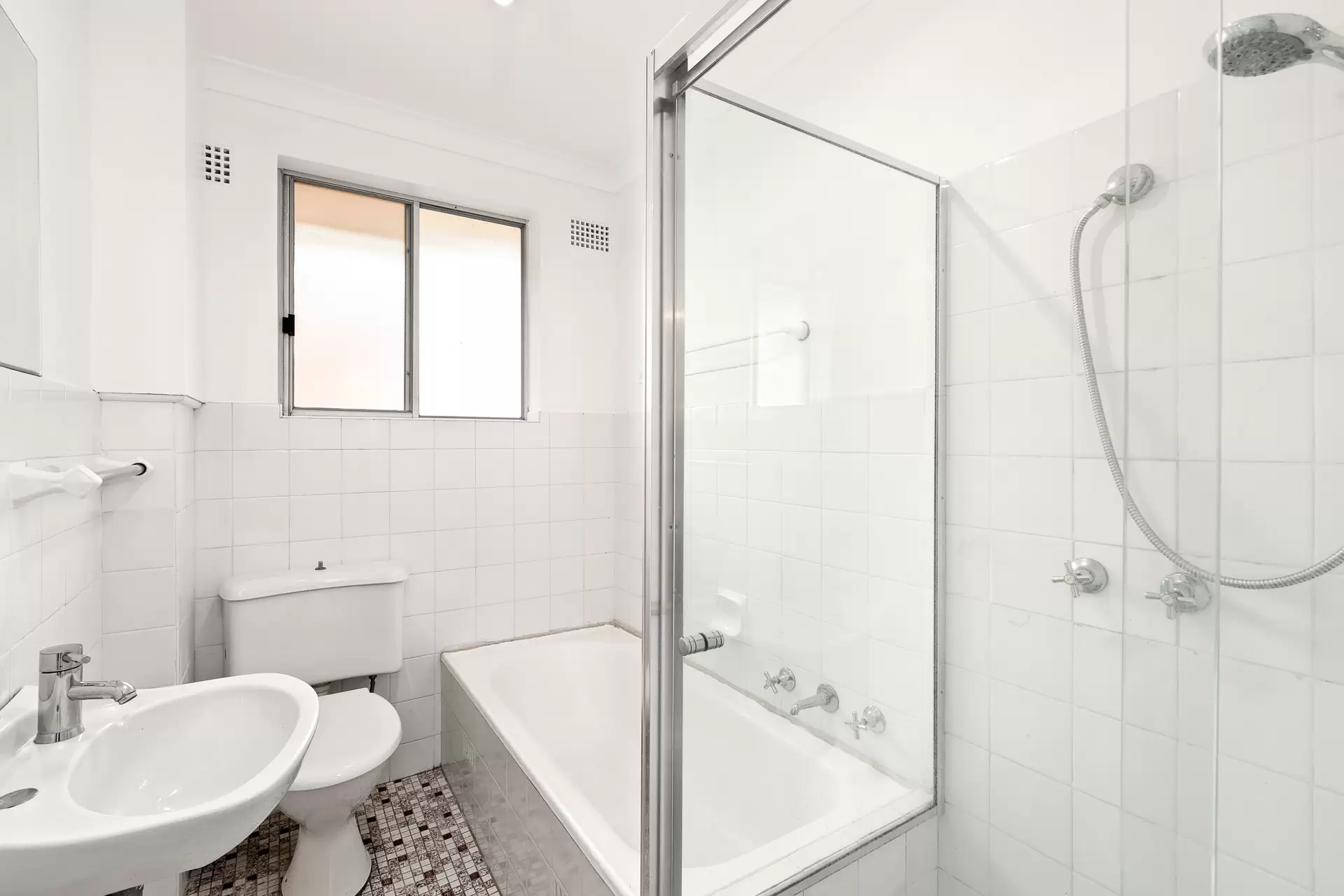 8/6 Coulter Street, Gladesville Sold by Cassidy Real Estate - image 1