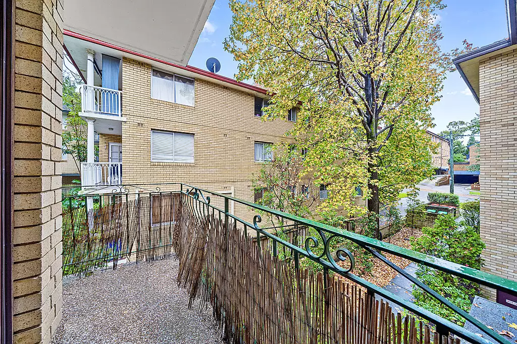 12/31-33 Pearson Street, Gladesville Leased by Cassidy Real Estate - image 1