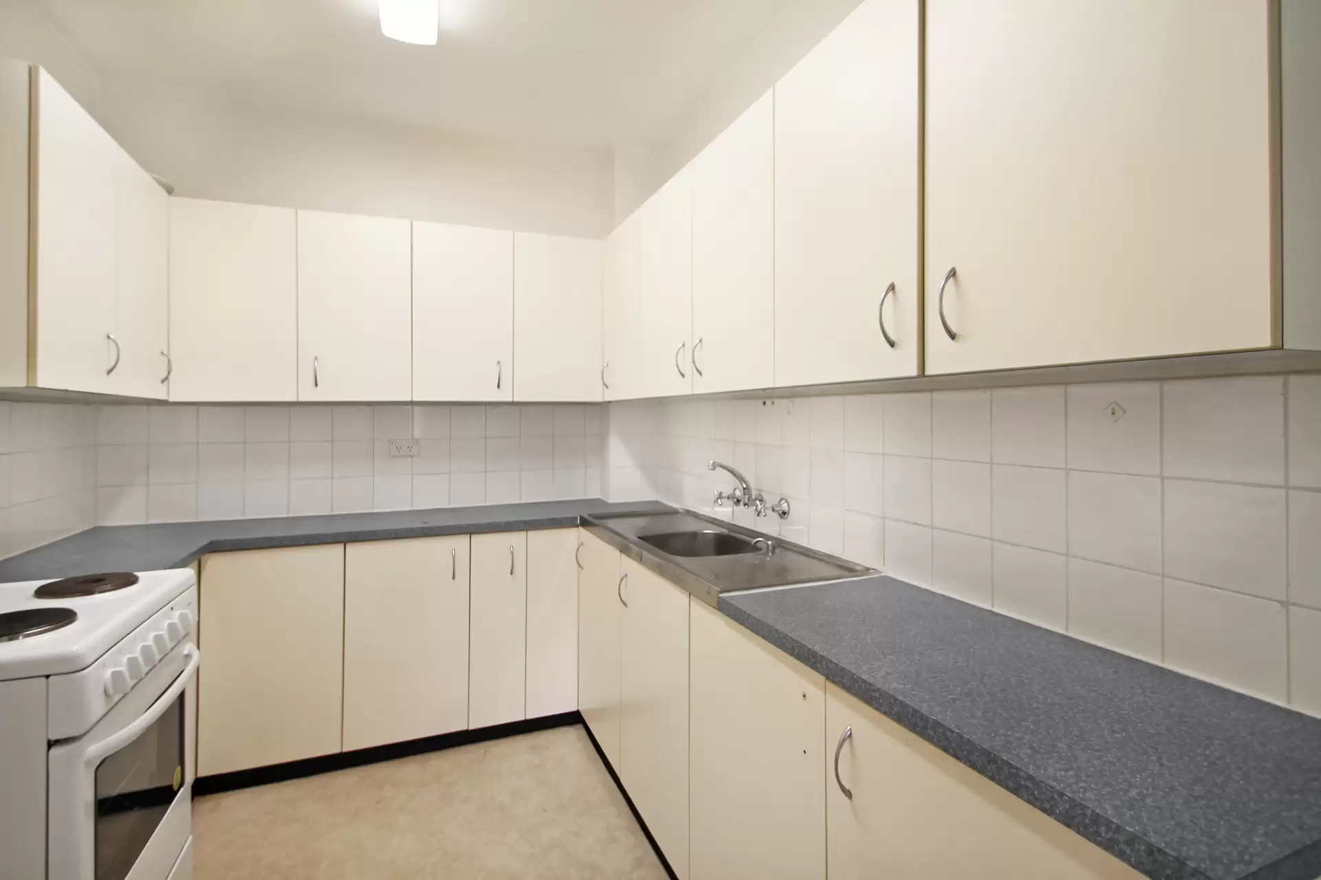 16/29 Meadow Crescent, Meadowbank Leased by Cassidy Real Estate - image 1