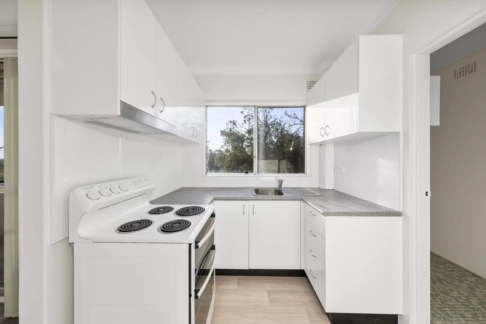2/6-8 Ross Street, Gladesville Leased by Cassidy Real Estate - image 1
