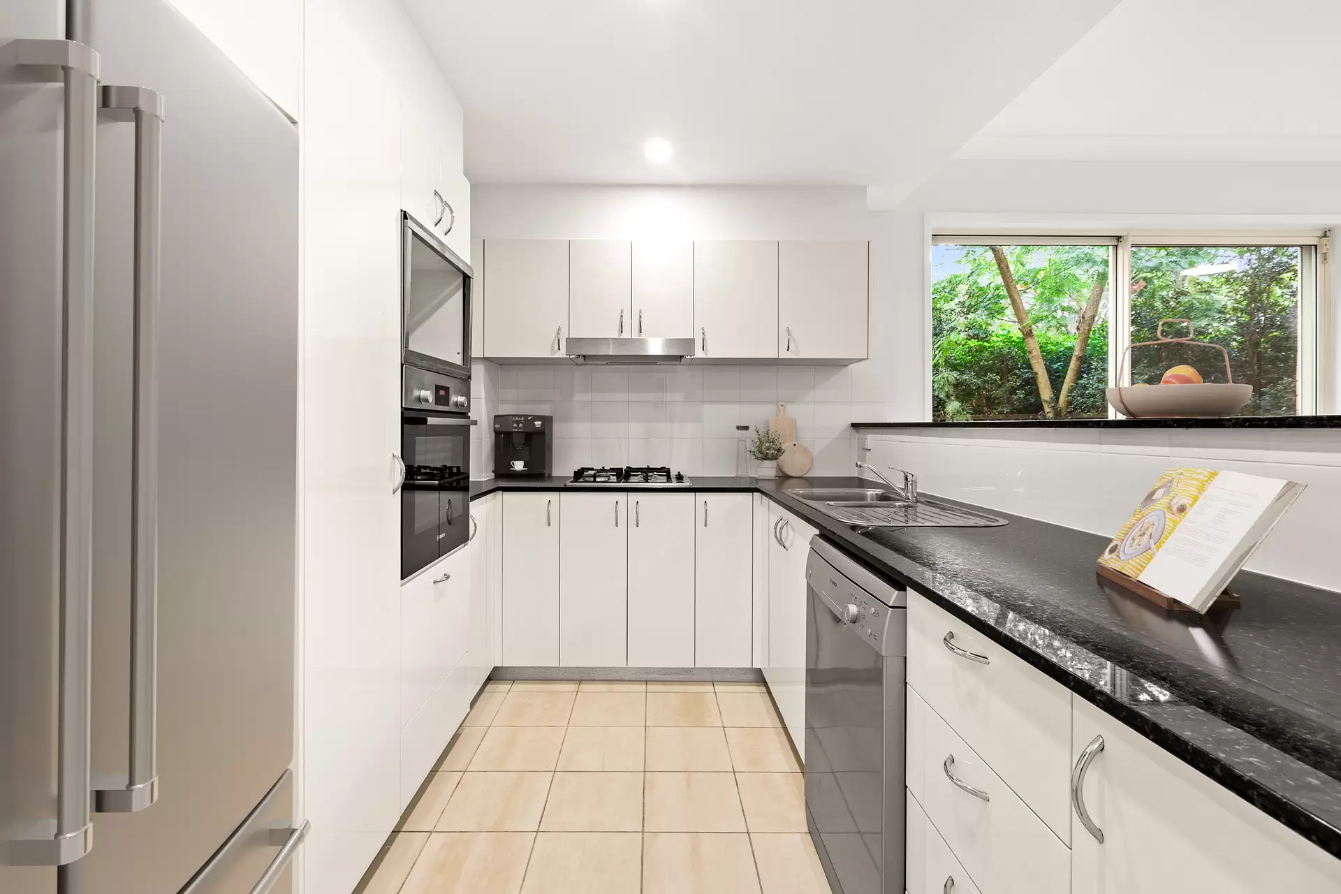 G06/12 Karrabee Avenue, Huntleys Cove Sold by Cassidy Real Estate - image 1