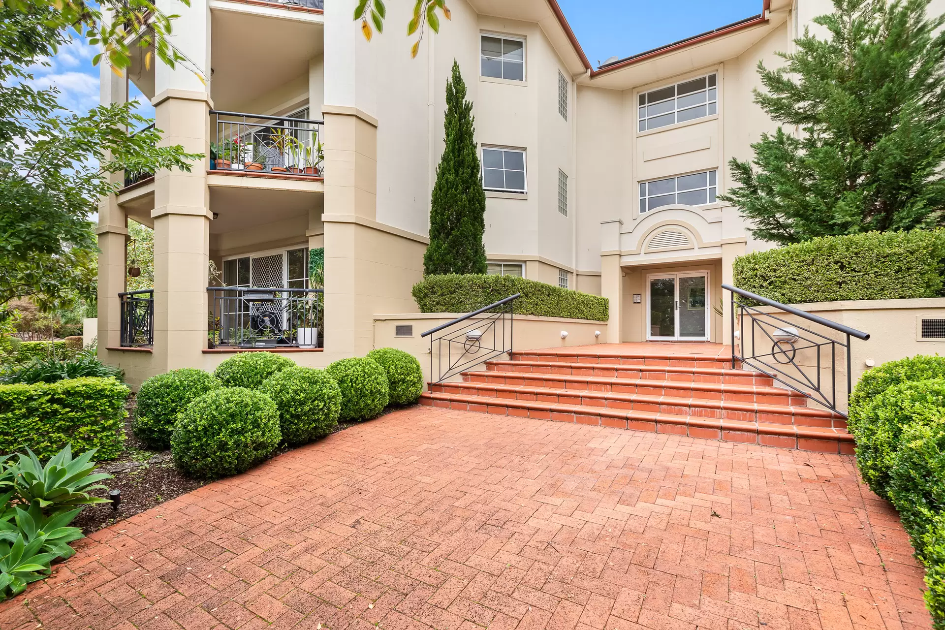 9/28 Mortimer Lewis Drive, Huntleys Cove Sold by Cassidy Real Estate - image 1