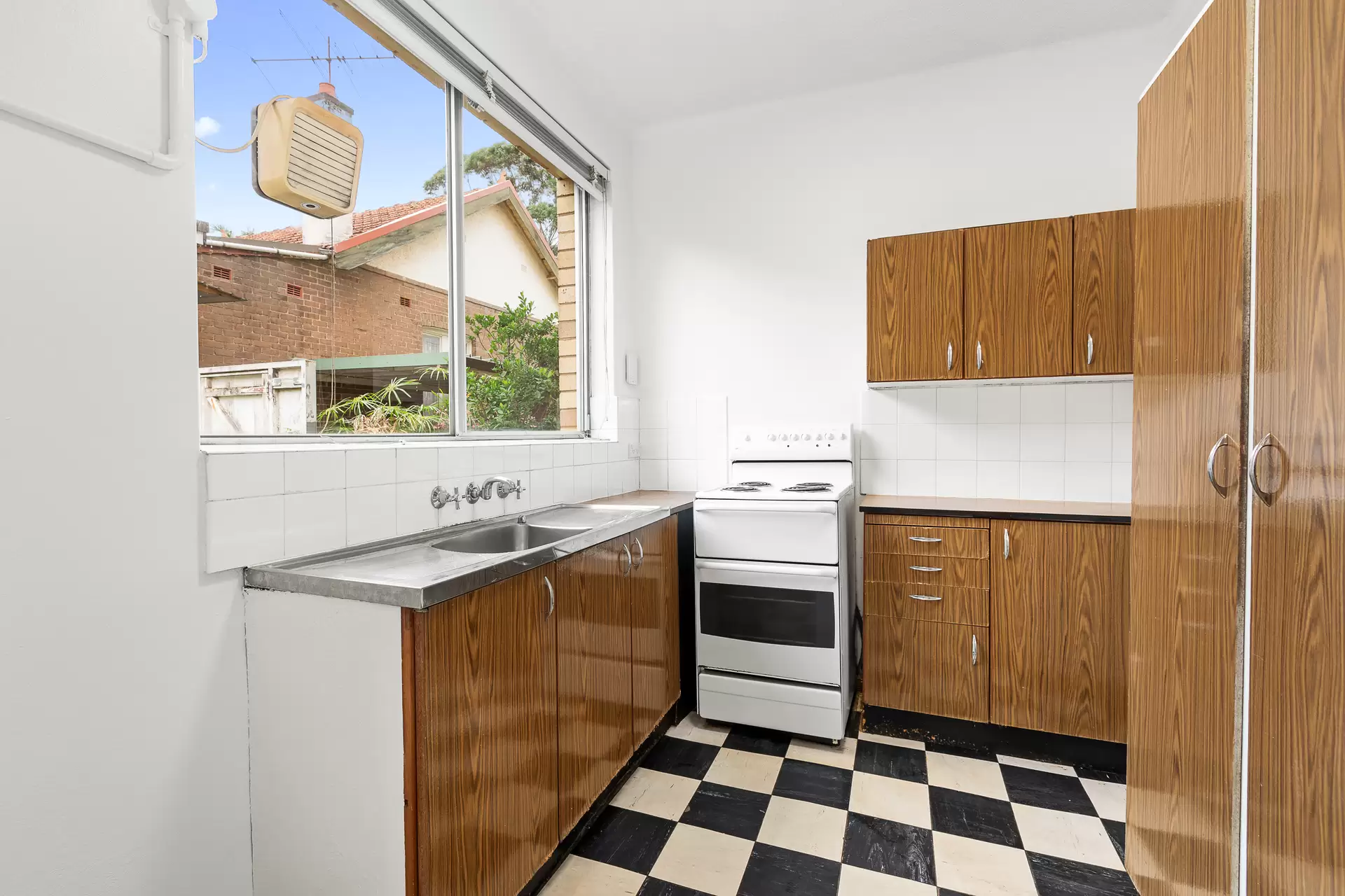 3/89 Anzac Avenue, West Ryde Sold by Cassidy Real Estate - image 1