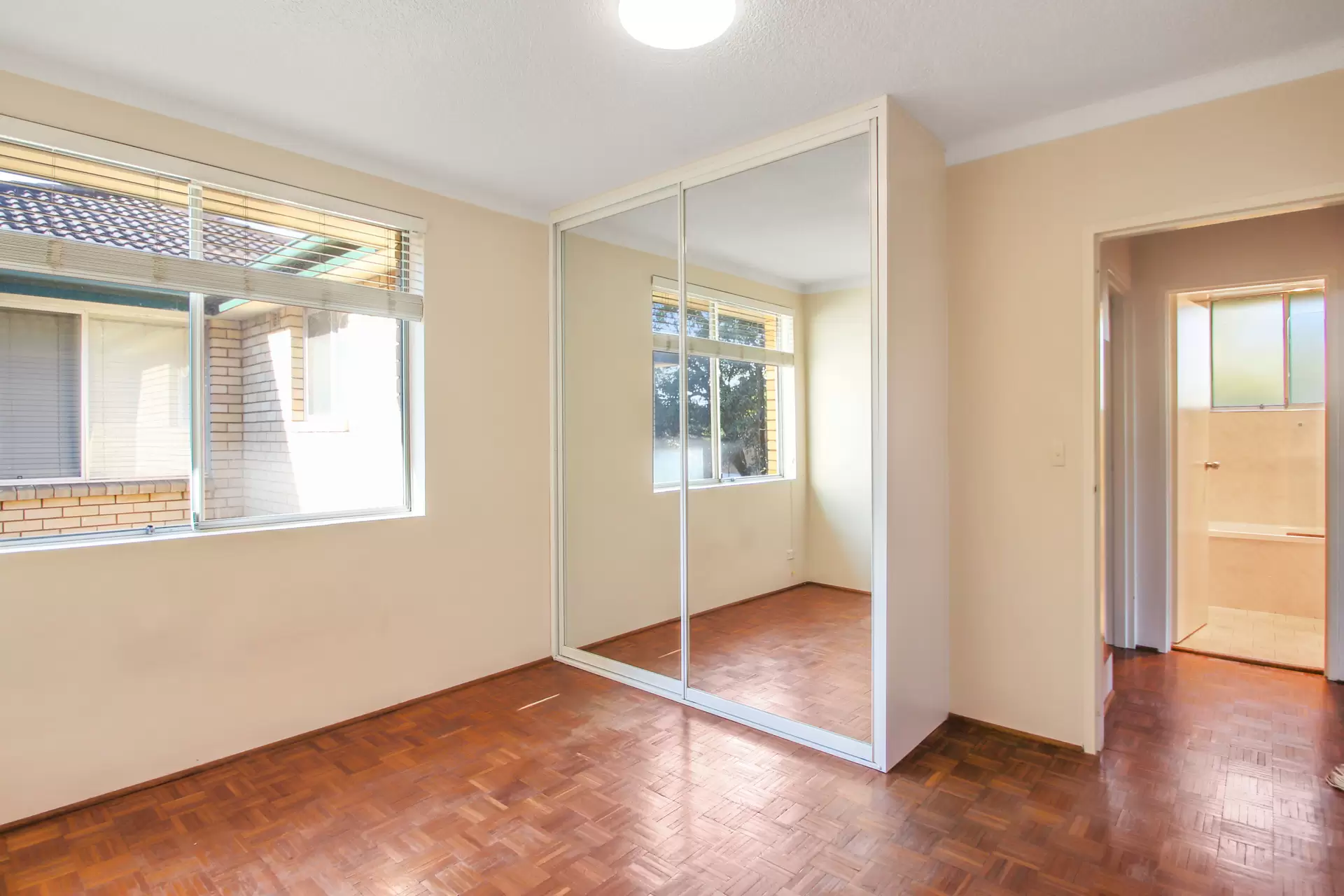 6/83-85 Burns Bay Road, Lane Cove Leased by Cassidy Real Estate - image 1