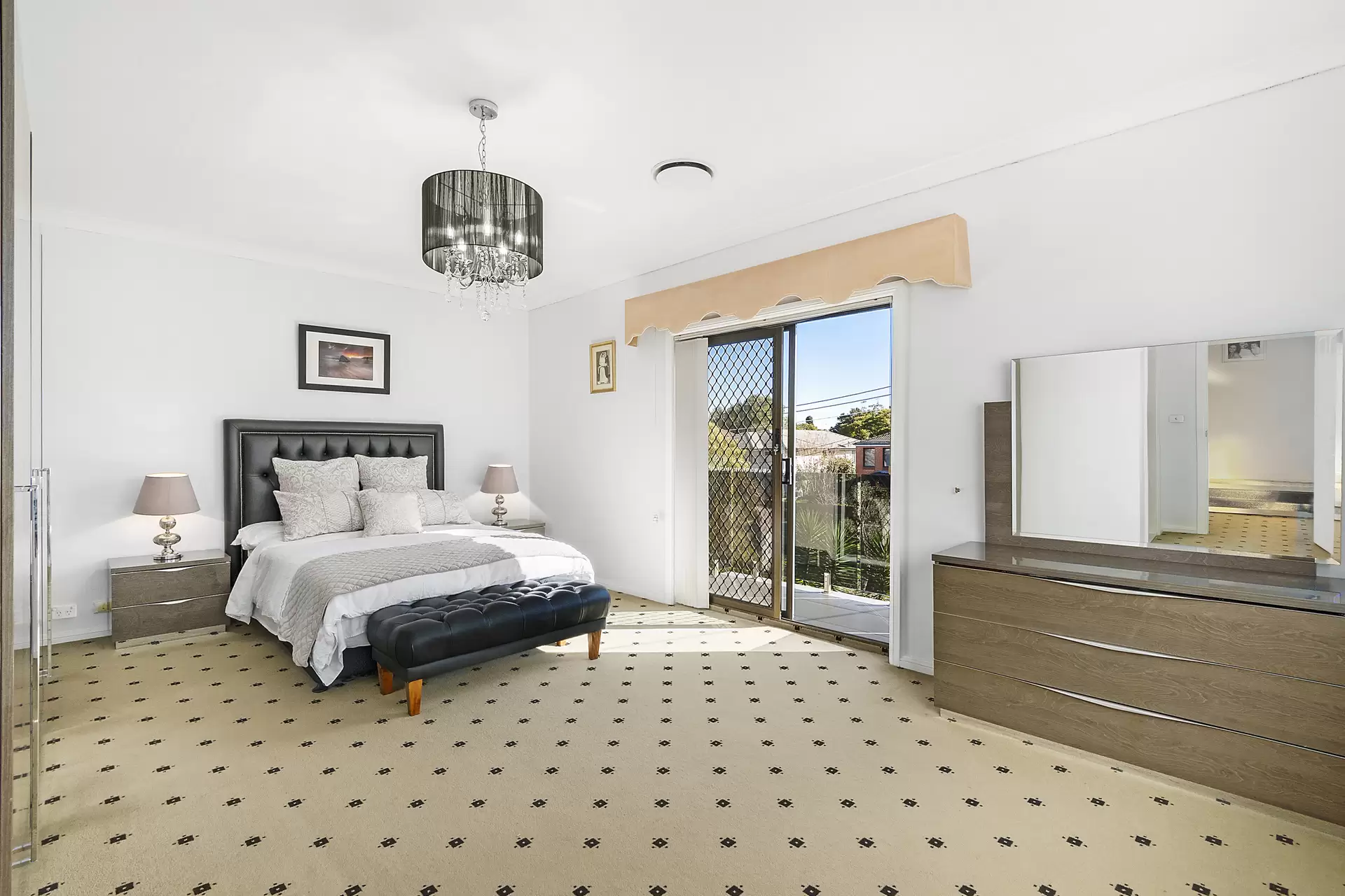 83 Park Road, Hunters Hill Sold by Cassidy Real Estate - image 1