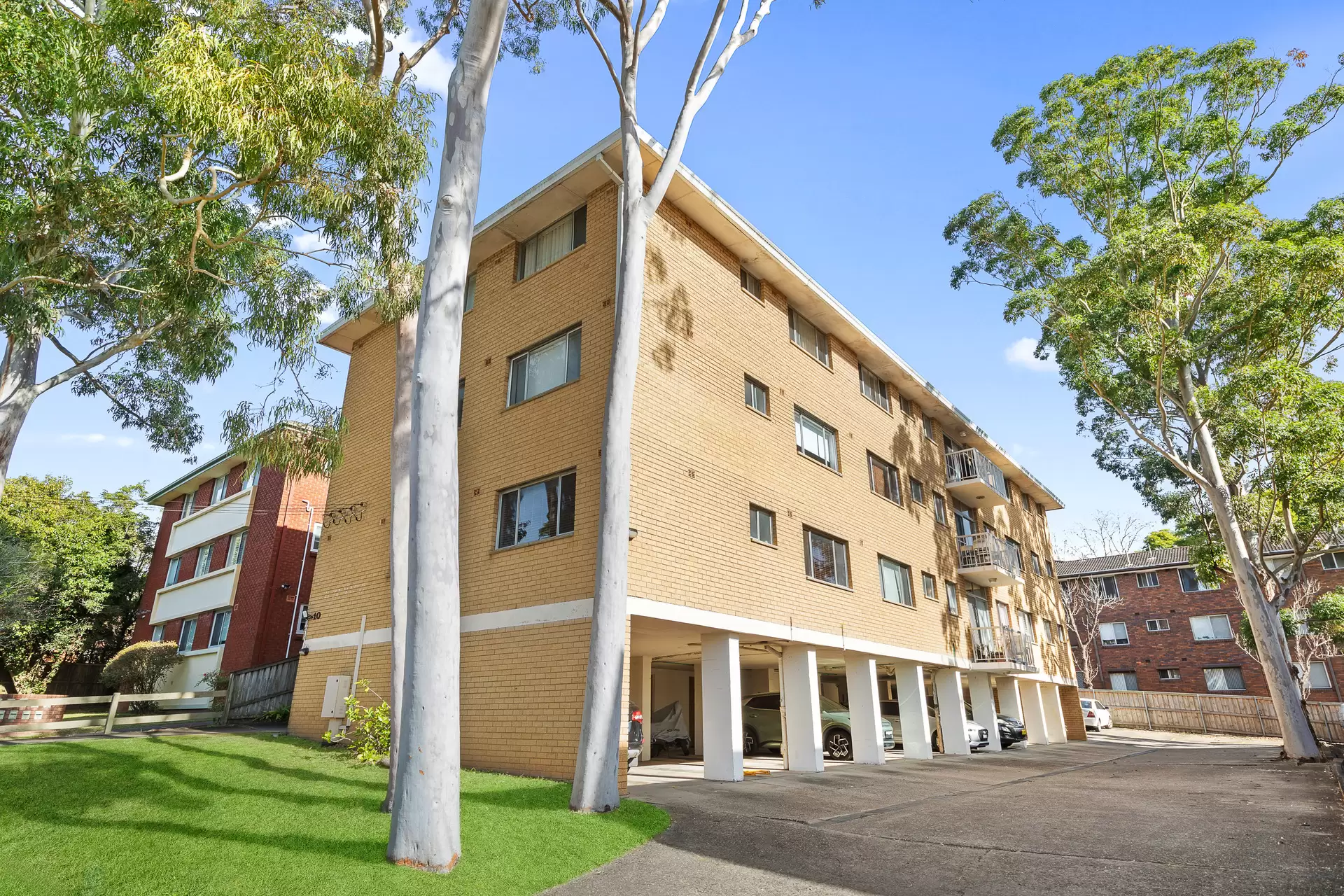4/10 Harvard Street, Gladesville Sold by Cassidy Real Estate - image 1