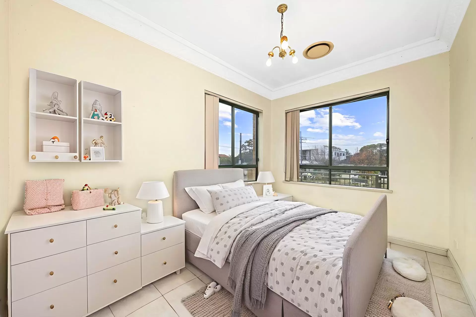 23 Avon Road, North Ryde Leased by Cassidy Real Estate - image 1