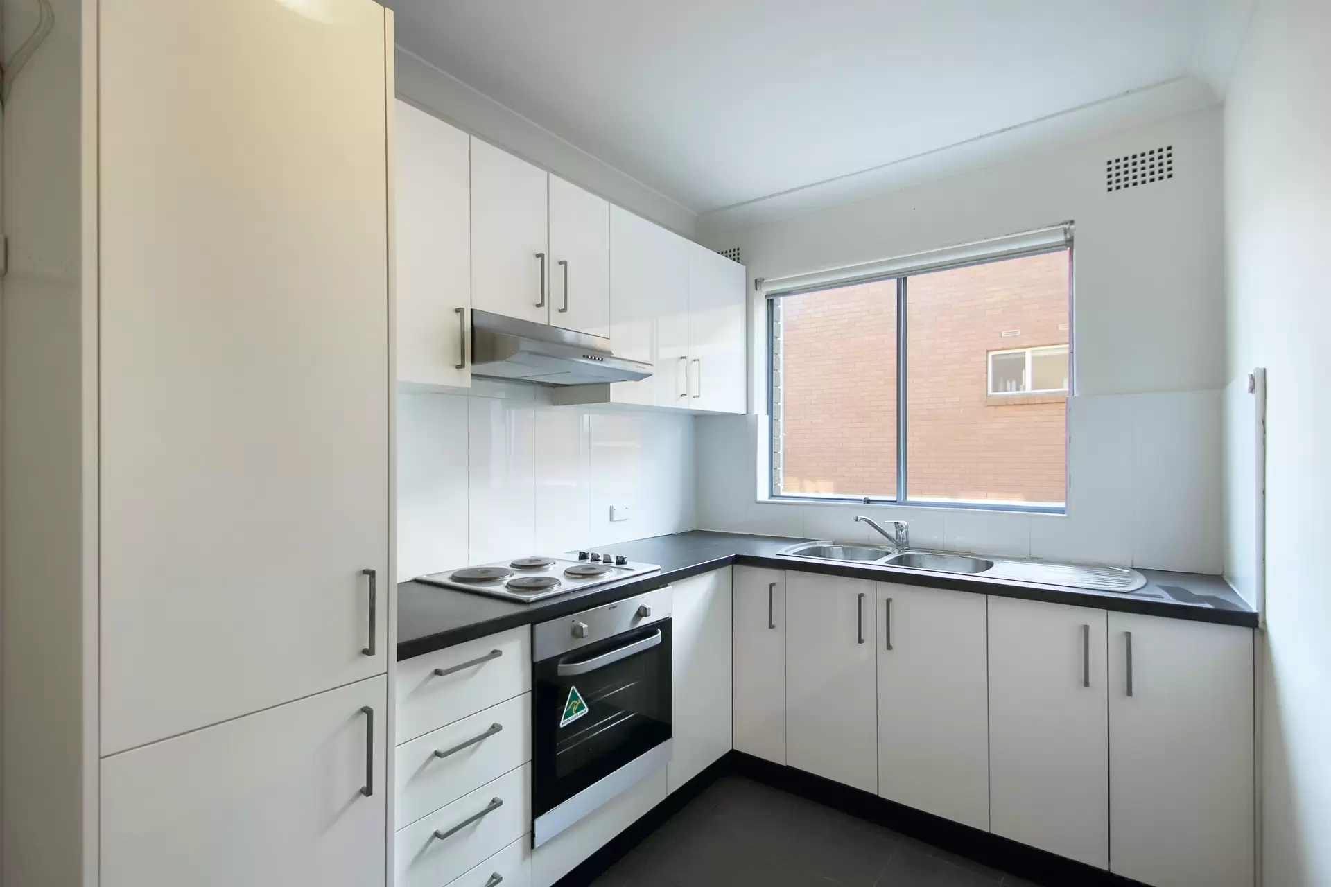 2/19 William Street, North Parramatta Leased by Cassidy Real Estate - image 1
