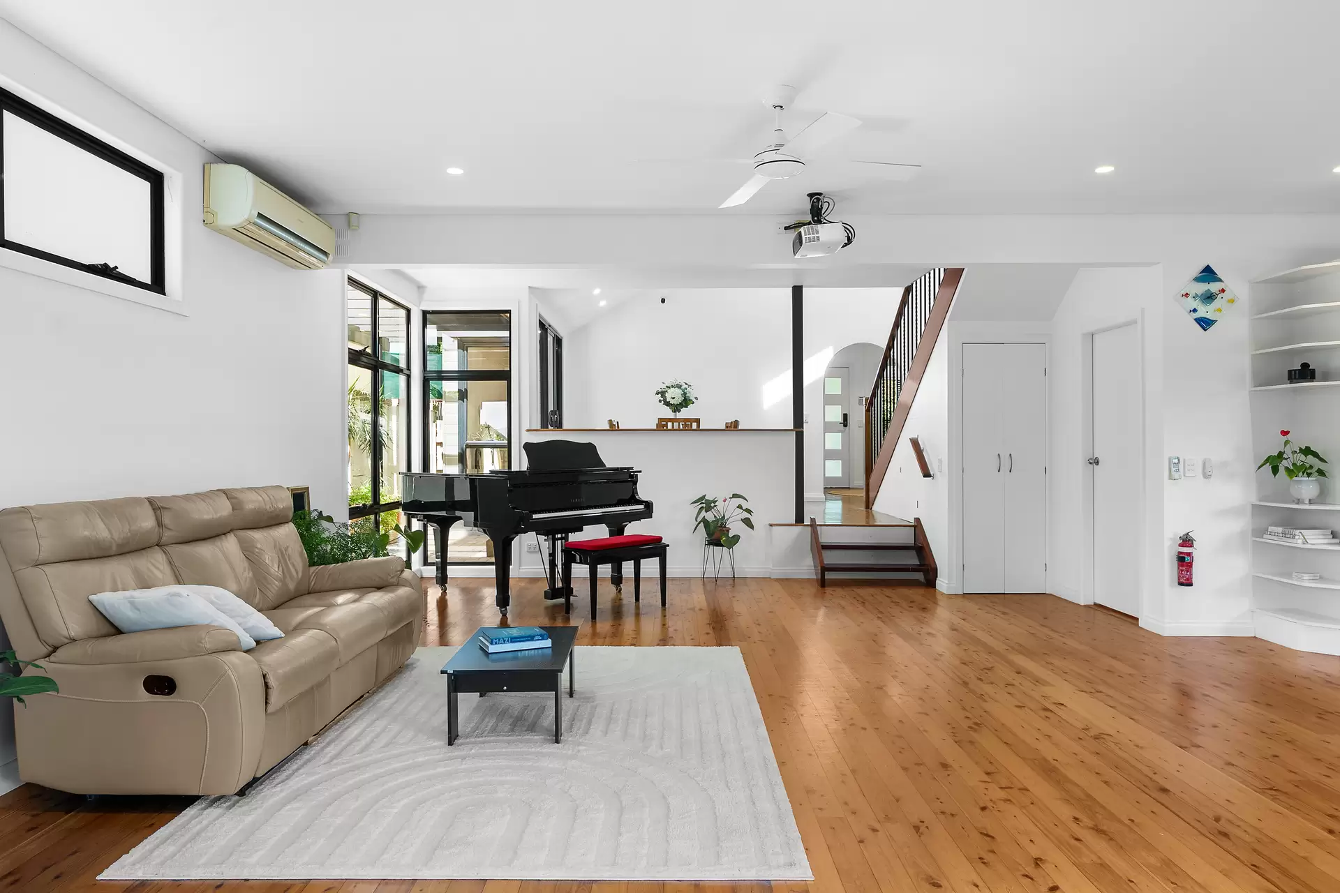 117  Charles Street, Putney Sold by Cassidy Real Estate - image 1