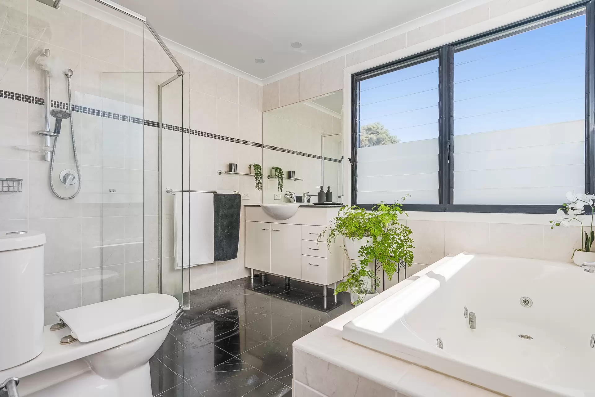 117  Charles Street, Putney Sold by Cassidy Real Estate - image 1