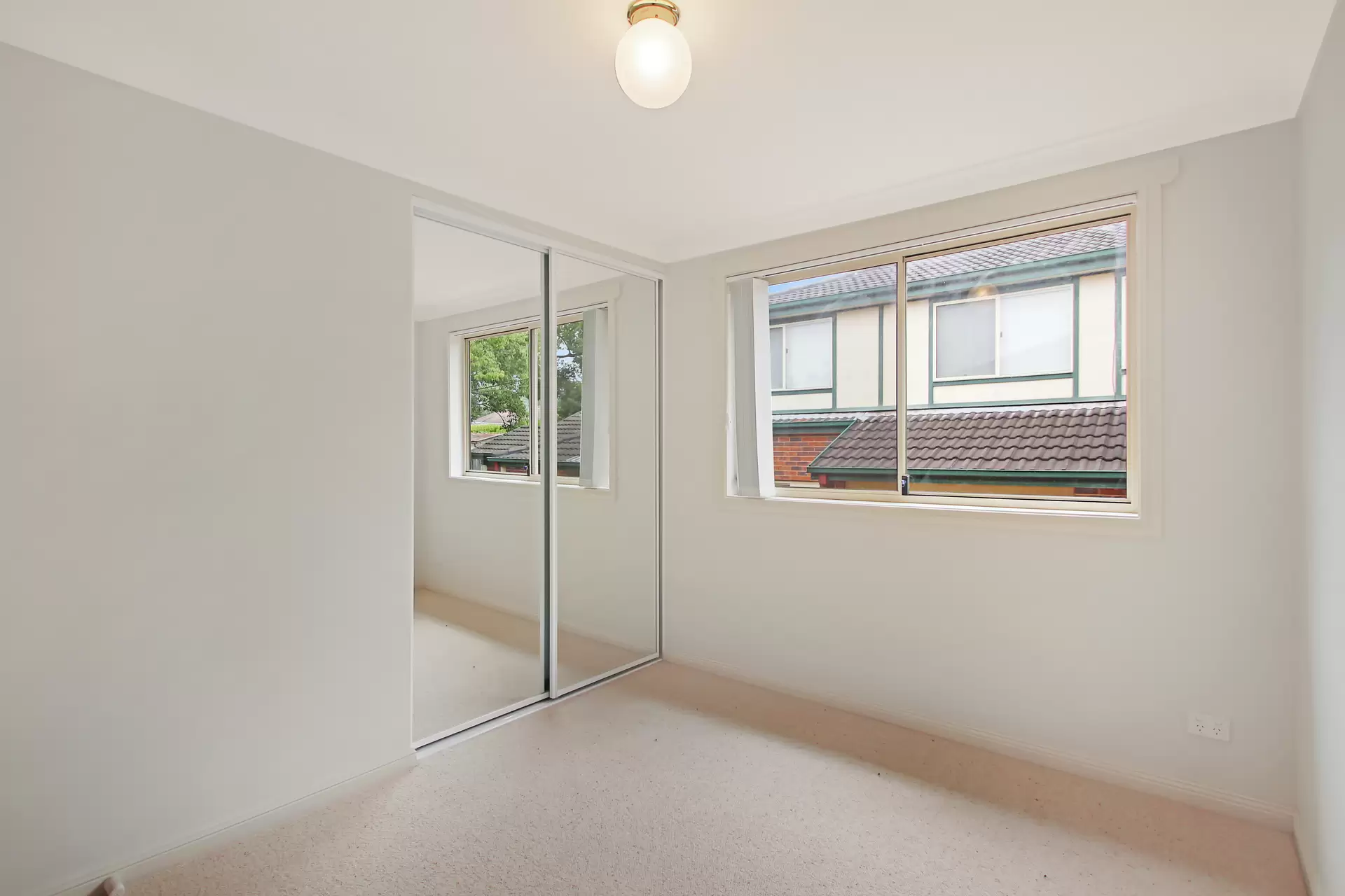 37B Linton Lane, West Ryde Leased by Cassidy Real Estate - image 1
