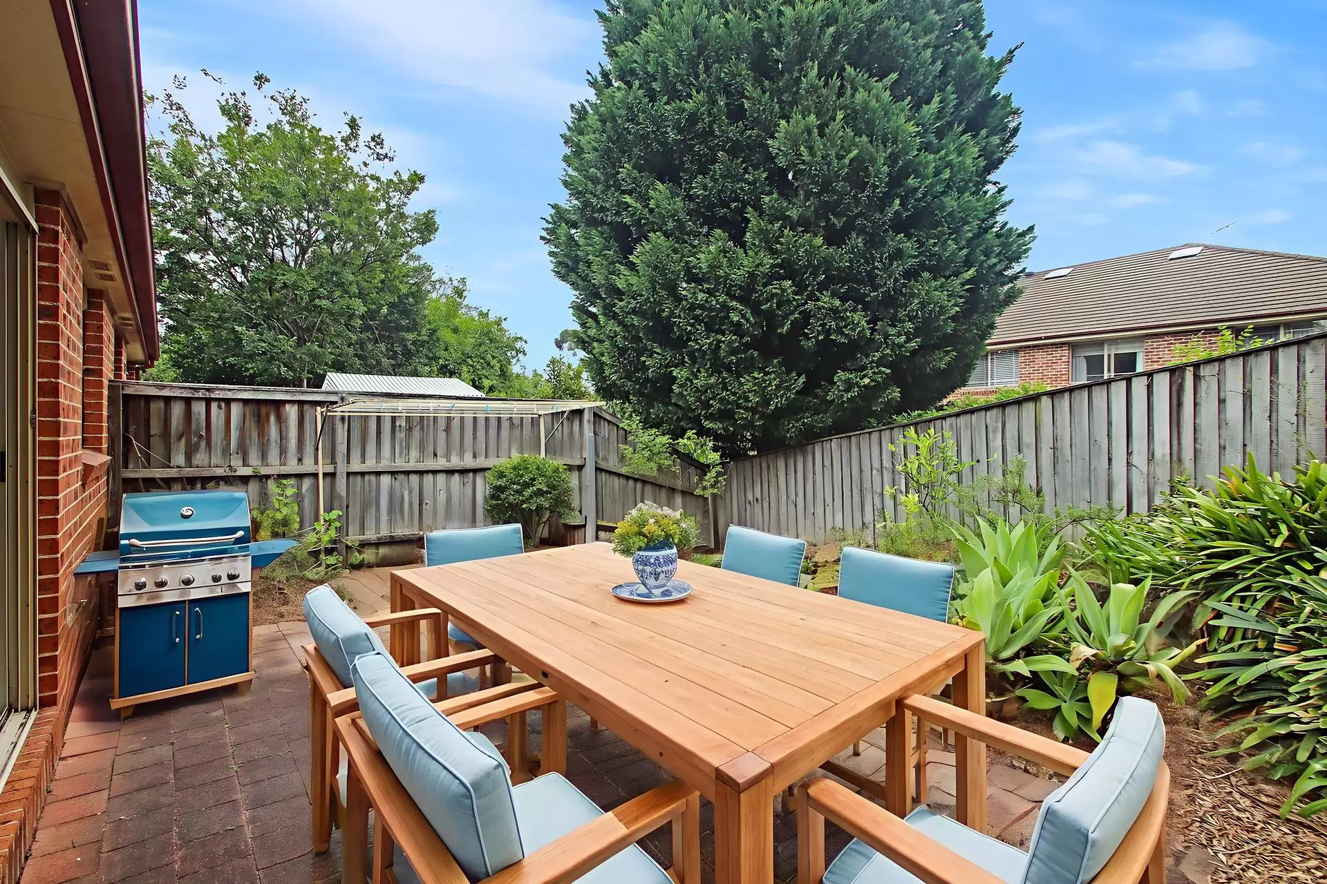 37B Linton Lane, West Ryde Leased by Cassidy Real Estate - image 1