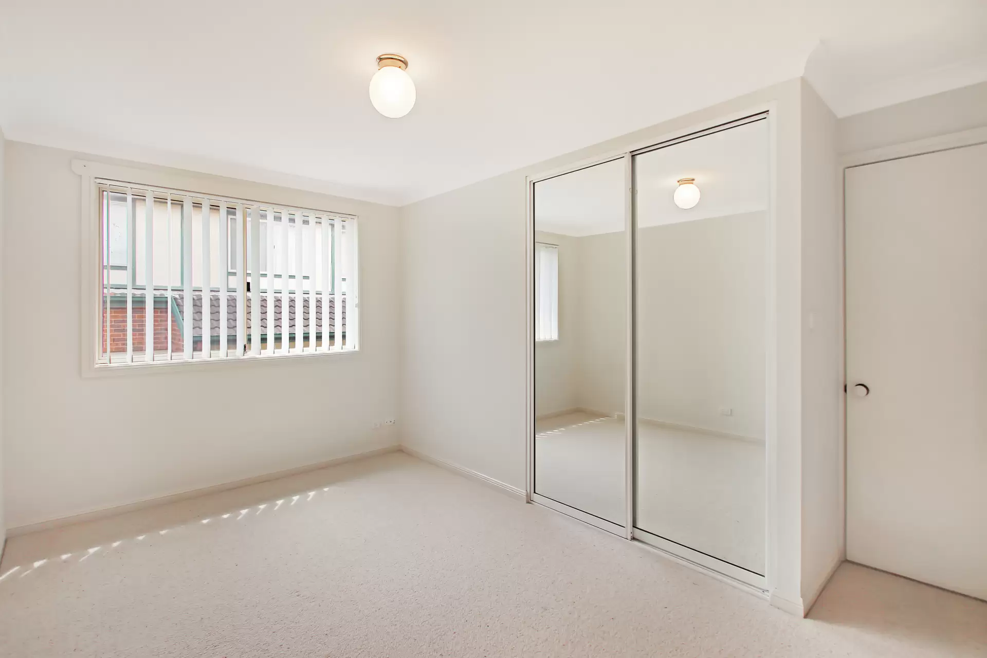 37B Linton Lane, West Ryde Leased by Cassidy Real Estate - image 1
