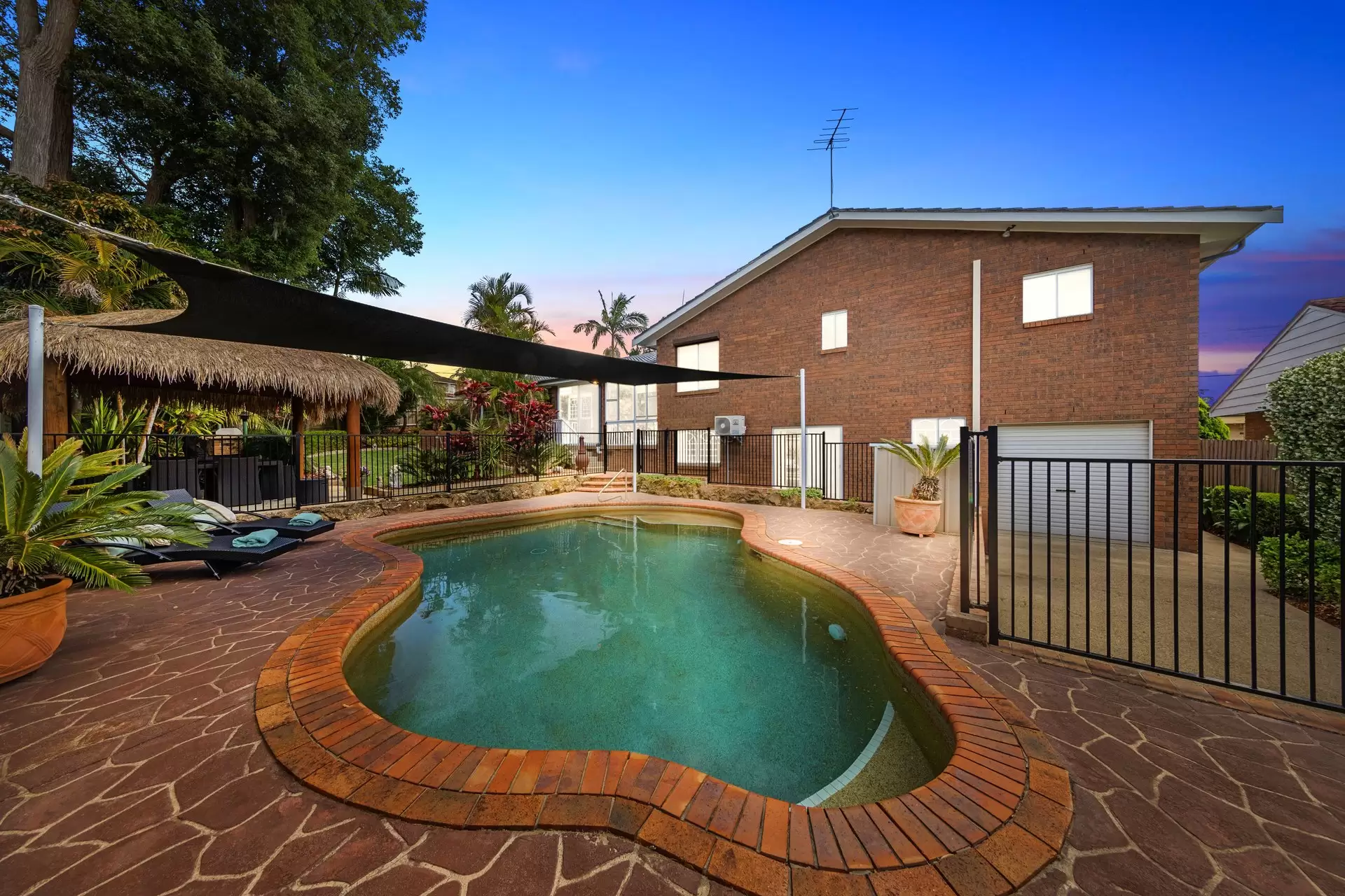 2 Lucy Close, Hornsby Sold by Cassidy Real Estate - image 1