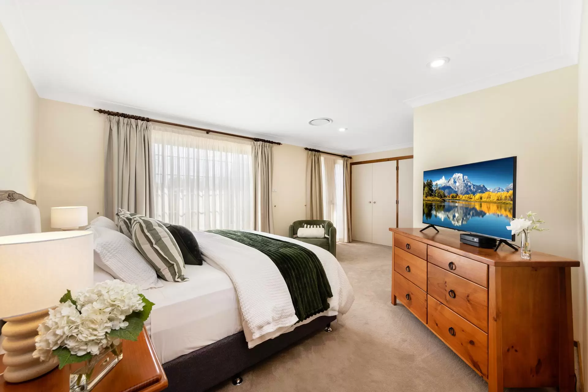 2 Lucy Close, Hornsby Sold by Cassidy Real Estate - image 1
