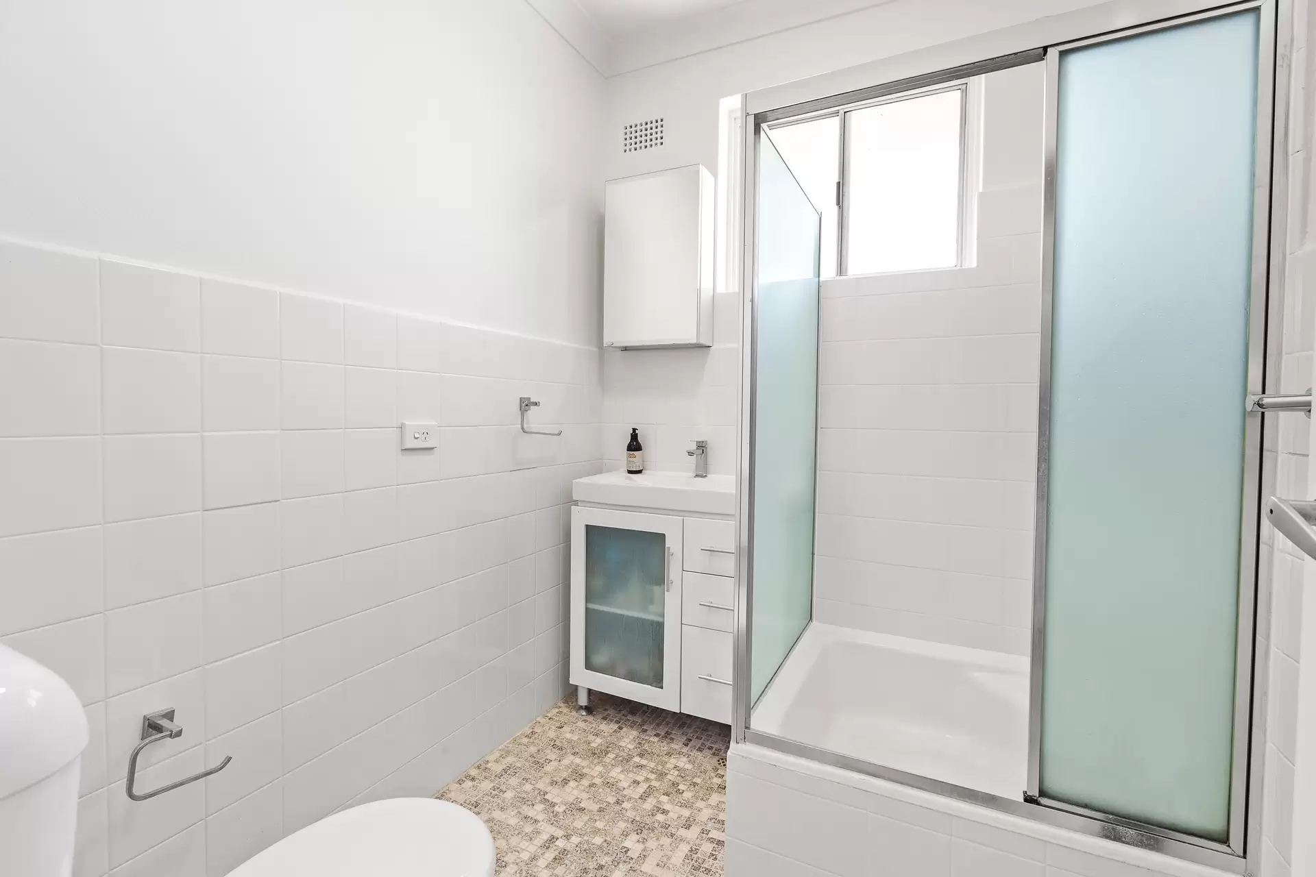 10/4 Pearson Street, Gladesville Sold by Cassidy Real Estate - image 1