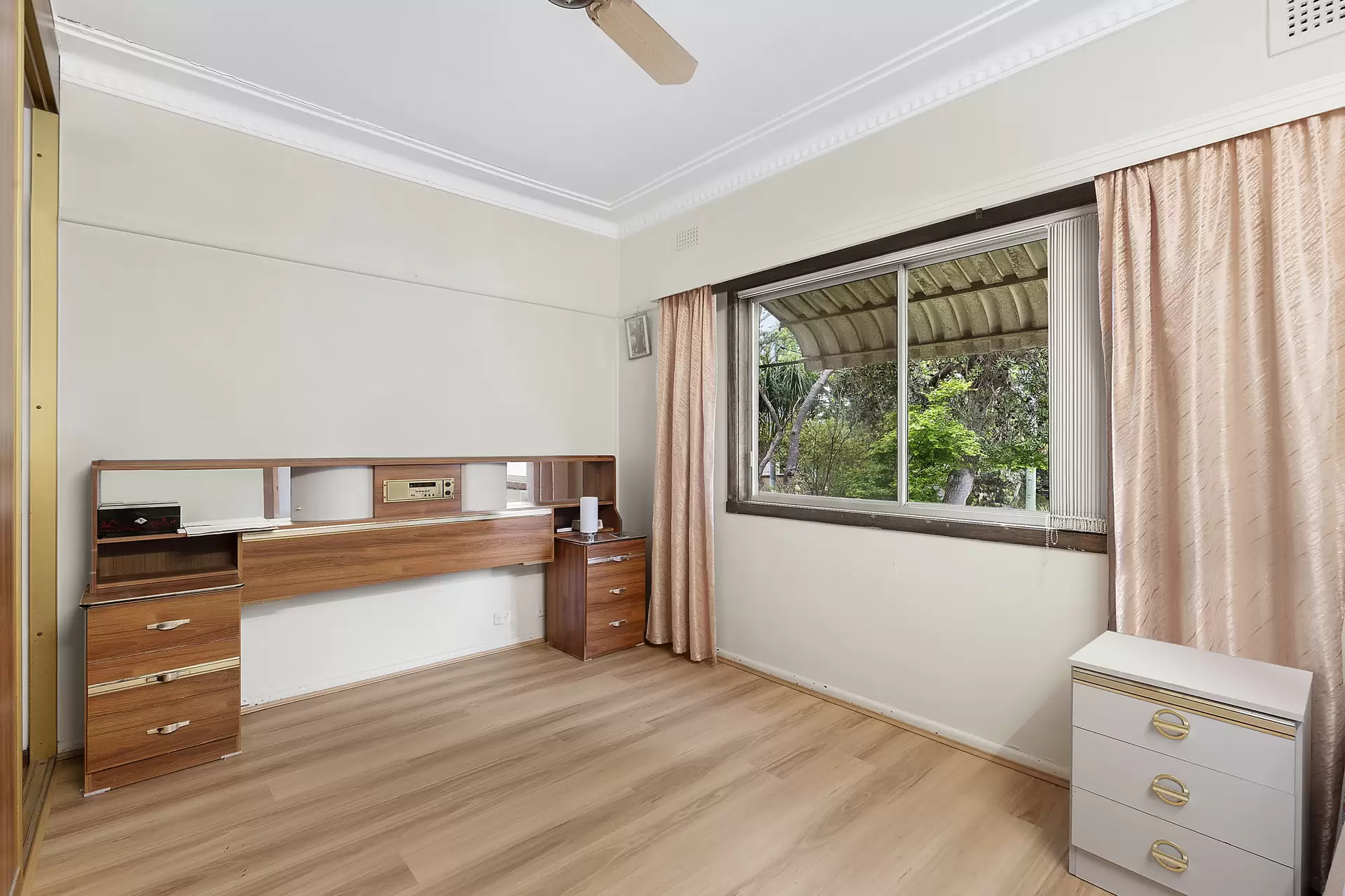 132 Tennyson Road, Tennyson Point Sold by Cassidy Real Estate - image 1