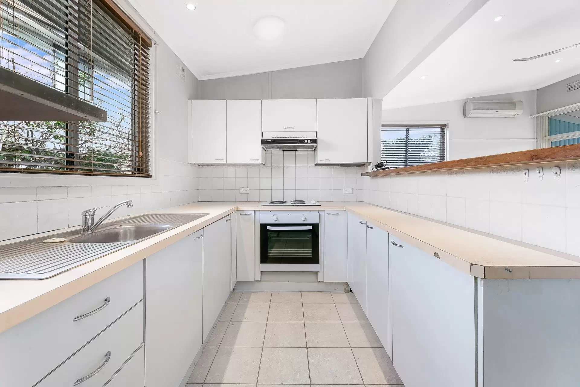 31 Lorna Avenue, North Ryde Leased by Cassidy Real Estate - image 1