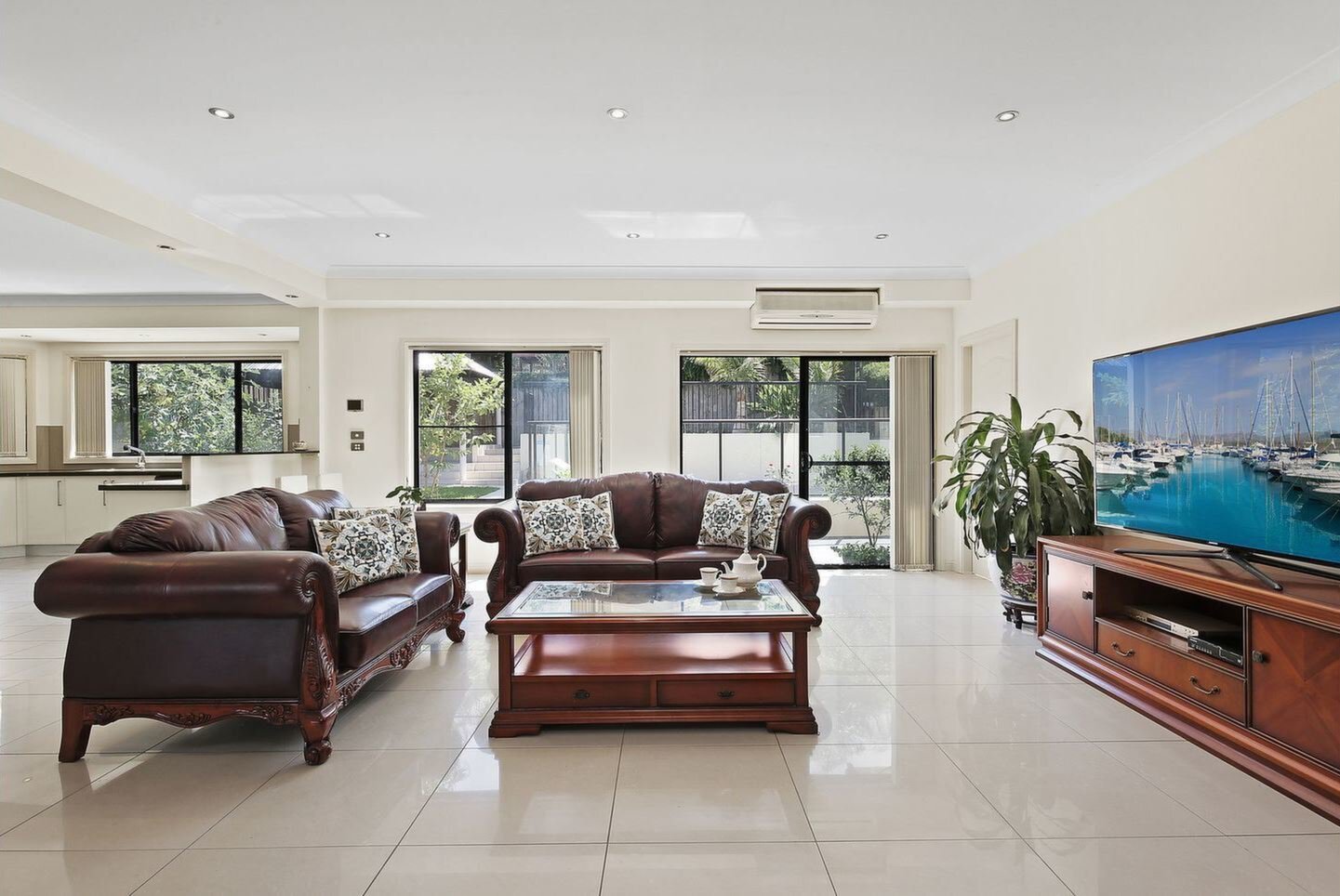 14 Simpson Street, Putney Sold by Cassidy Real Estate - image 1