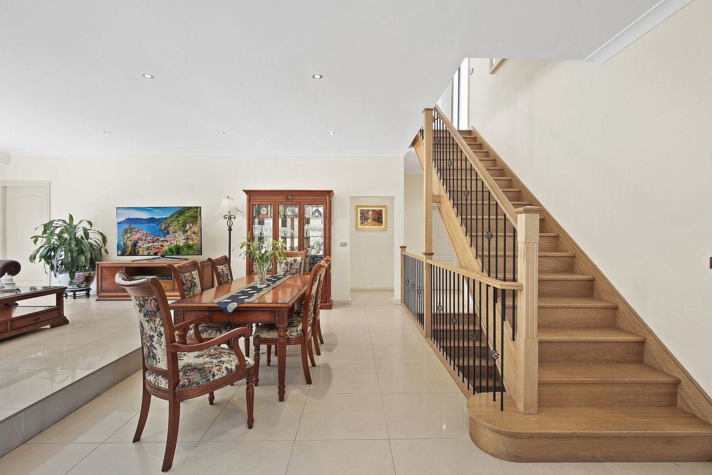 14 Simpson Street, Putney Sold by Cassidy Real Estate - image 1