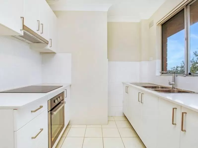 6/25 Ashburn Place, Gladesville Leased by Cassidy Real Estate - image 1