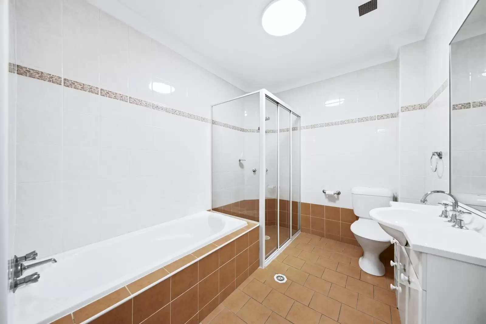 13/4-8 Stansell Street, Gladesville Leased by Cassidy Real Estate - image 1