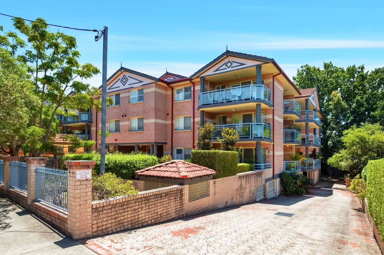 13/4-8 Stansell Street, Gladesville Leased by Cassidy Real Estate - image 1