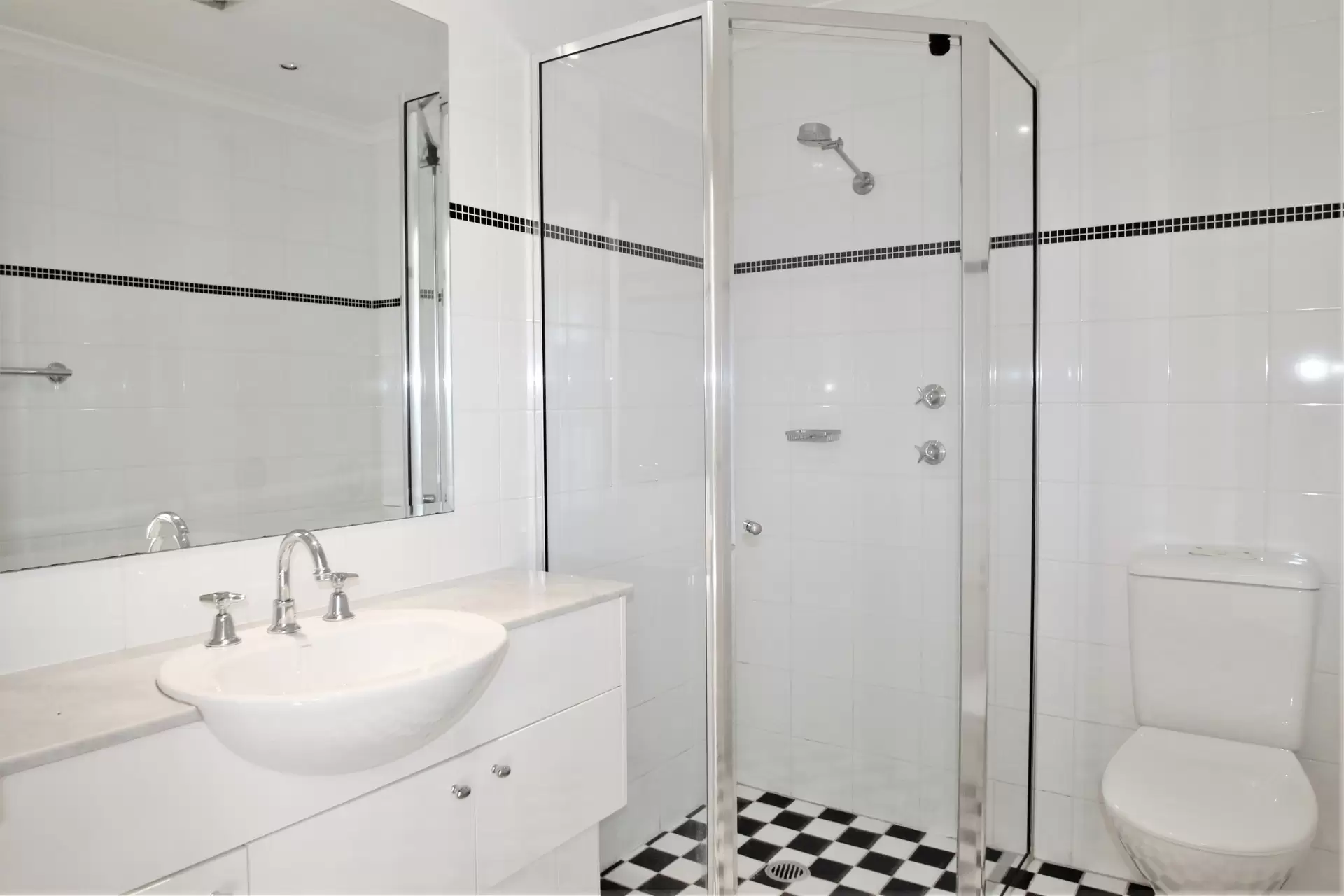 204/16 Karrabee Avenue, Huntleys Cove Leased by Cassidy Real Estate - image 1