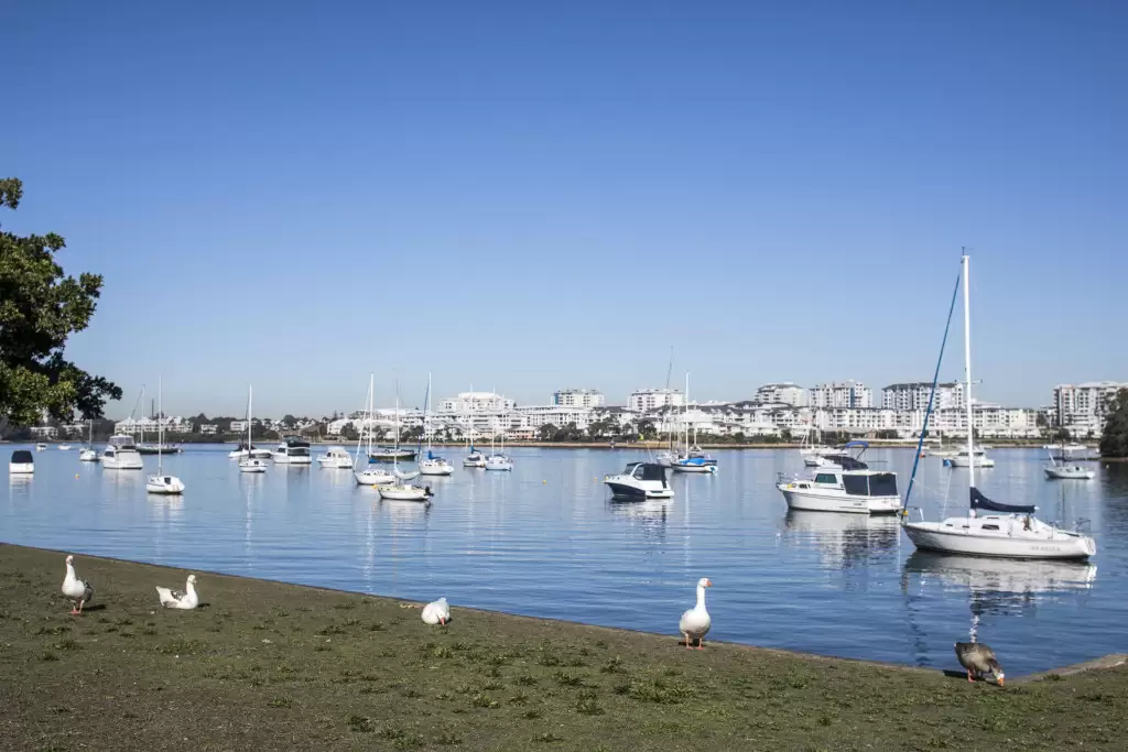 1/3-9a Beach Street, Tennyson Point Leased by Cassidy Real Estate - image 1