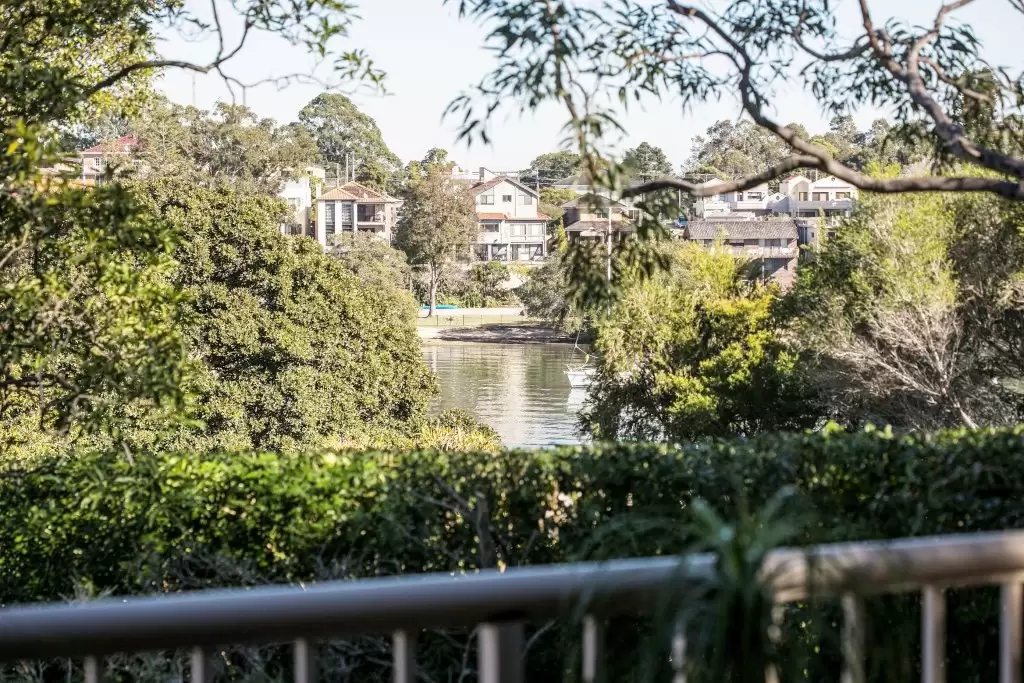 1/3-9a Beach Street, Tennyson Point Leased by Cassidy Real Estate - image 1