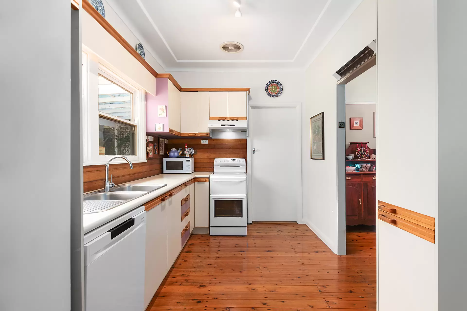 232 Morrison Road, Putney Sold by Cassidy Real Estate - image 1