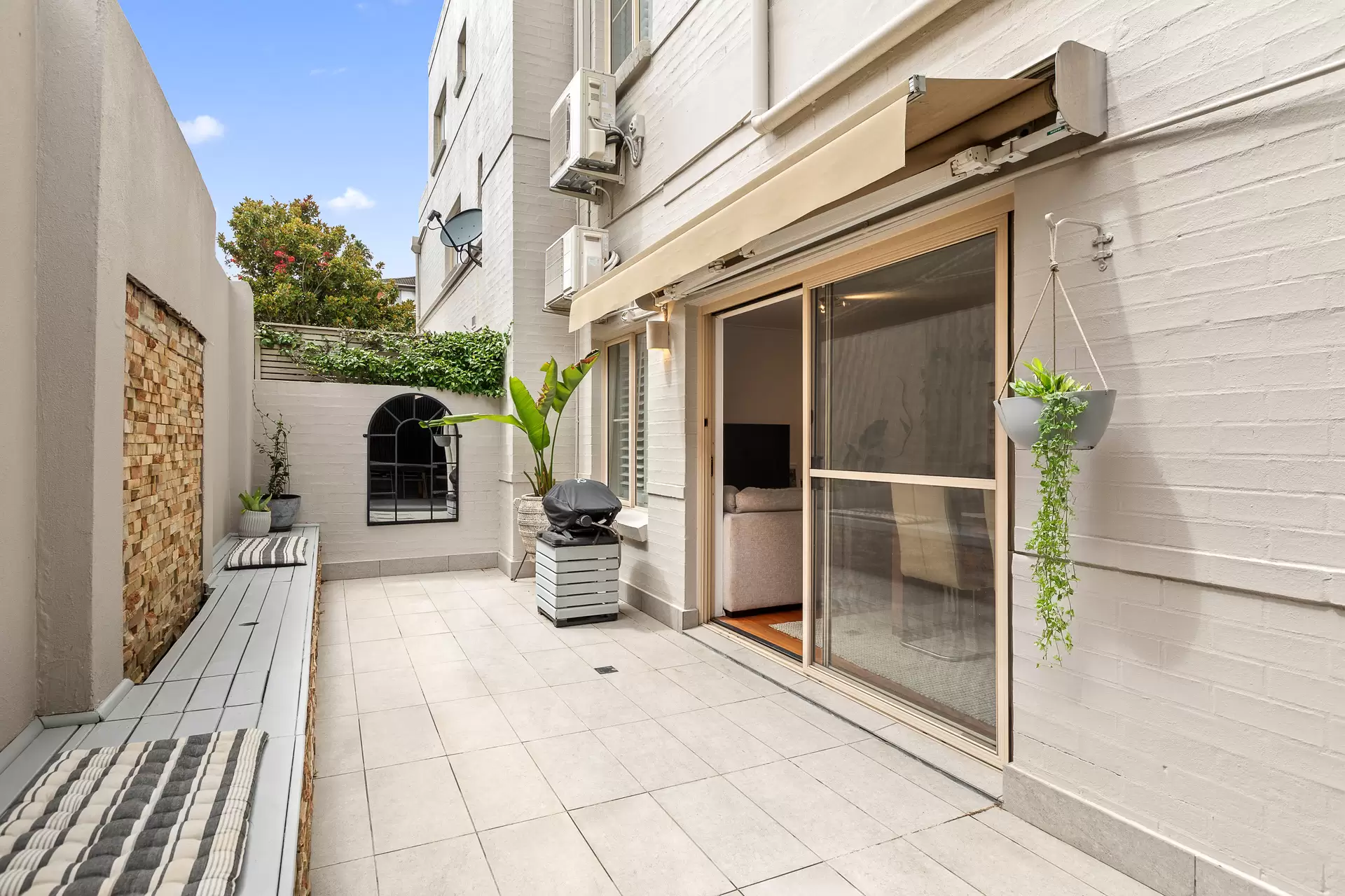 3/9 Linsley Street, Gladesville Sold by Cassidy Real Estate - image 1